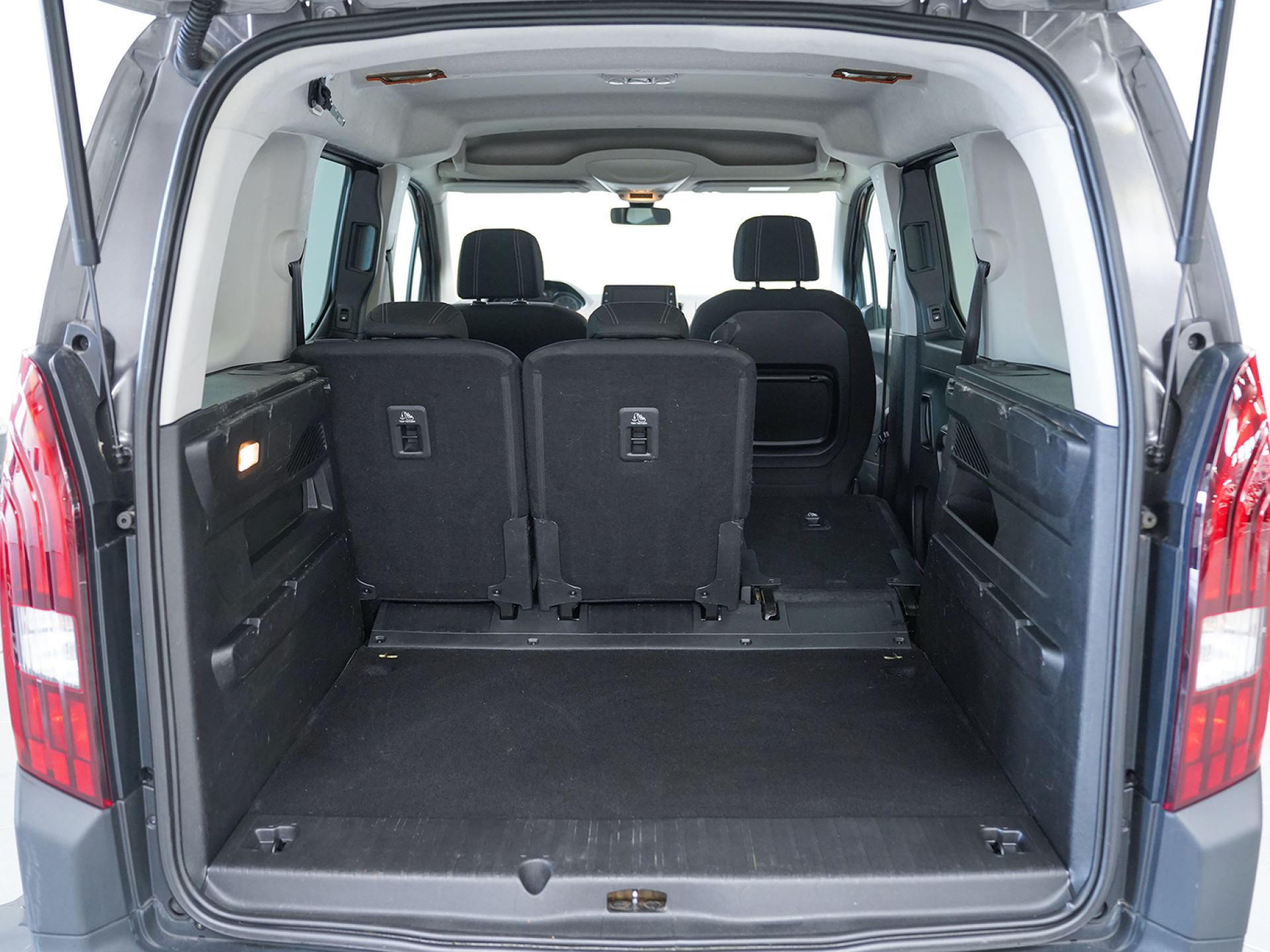 Peugeot Rifter GT Business Stand. BlueHDi 130 S&S Man