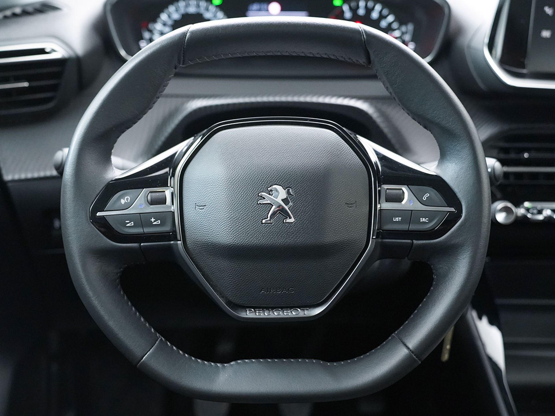 Peugeot 208 BlueHDi 73kW (100CV) Active Pack