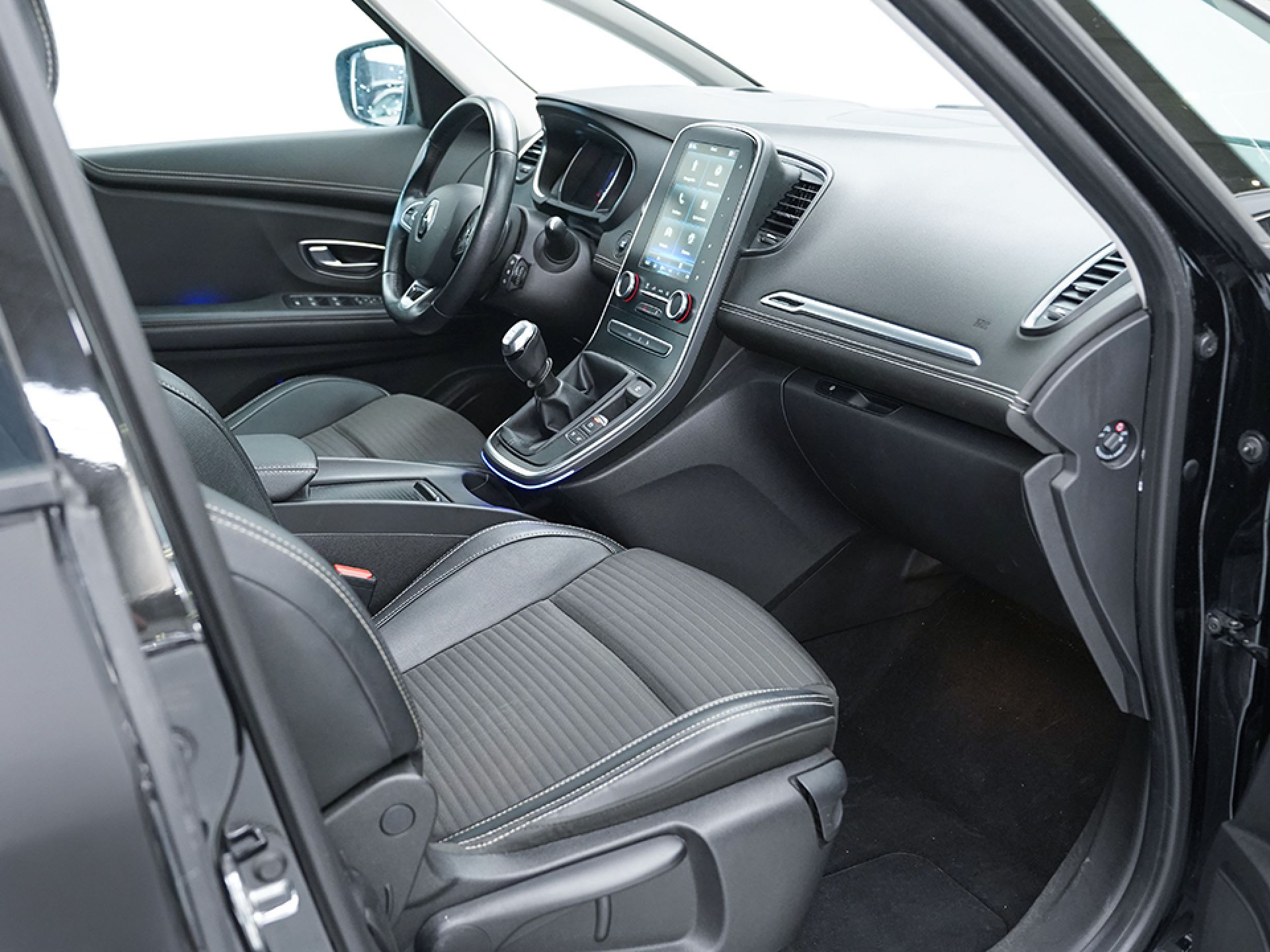 Renault Grand Scenic Zen GPF TCe 118kW (160CV) - 18