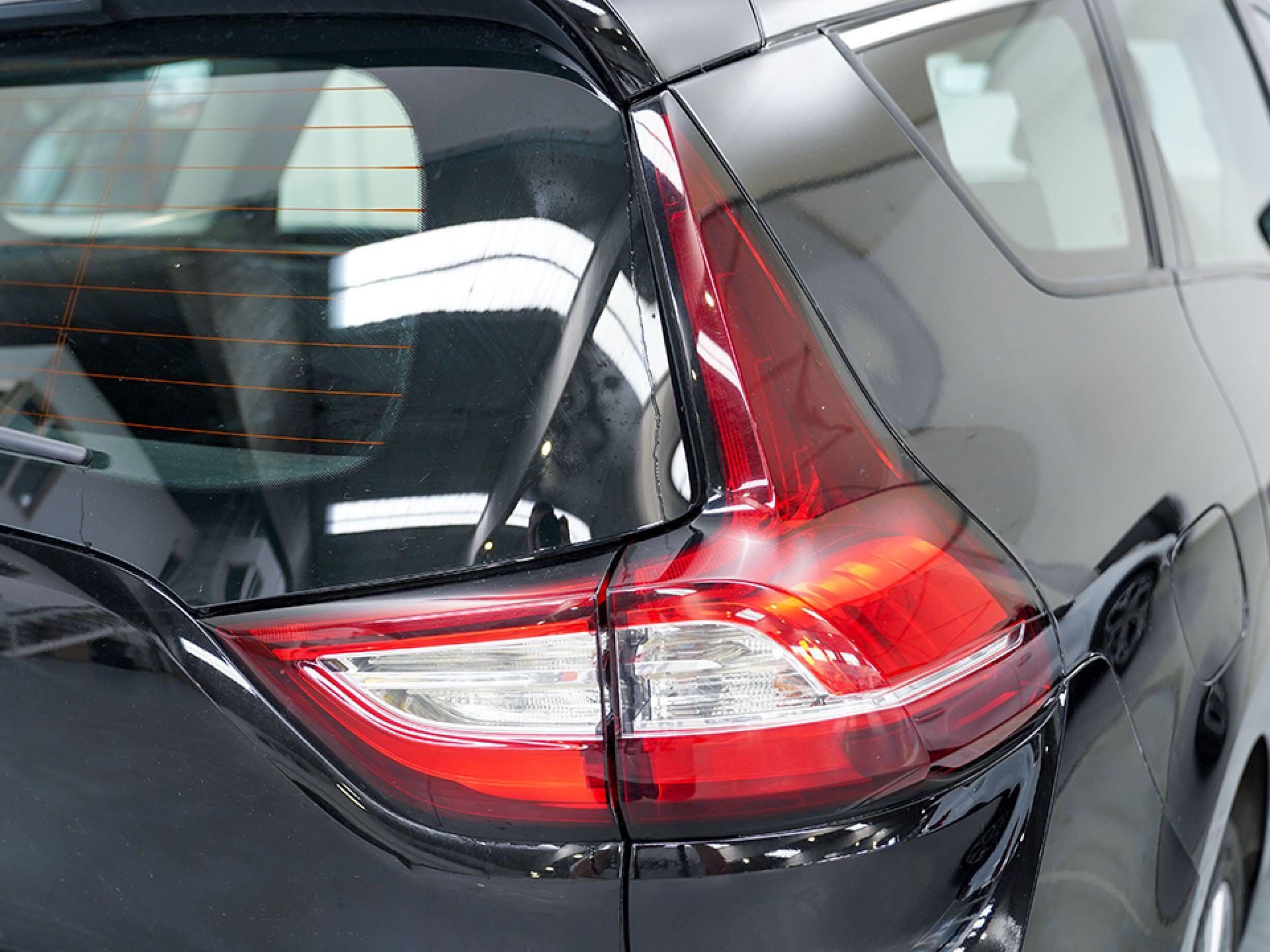 Renault Grand Scenic Zen GPF TCe 118kW (160CV) - 18