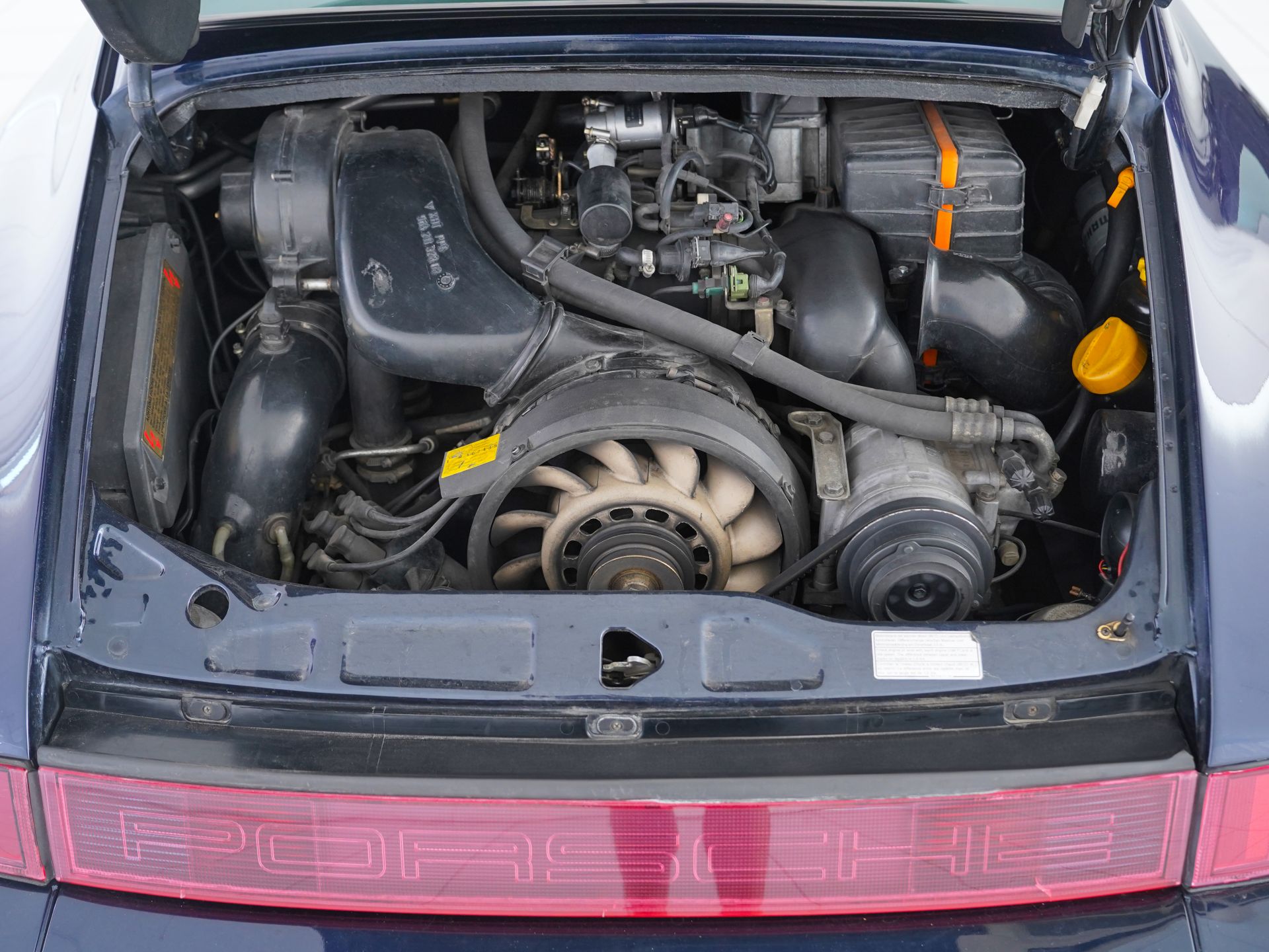Porsche 911 964 carrera 4