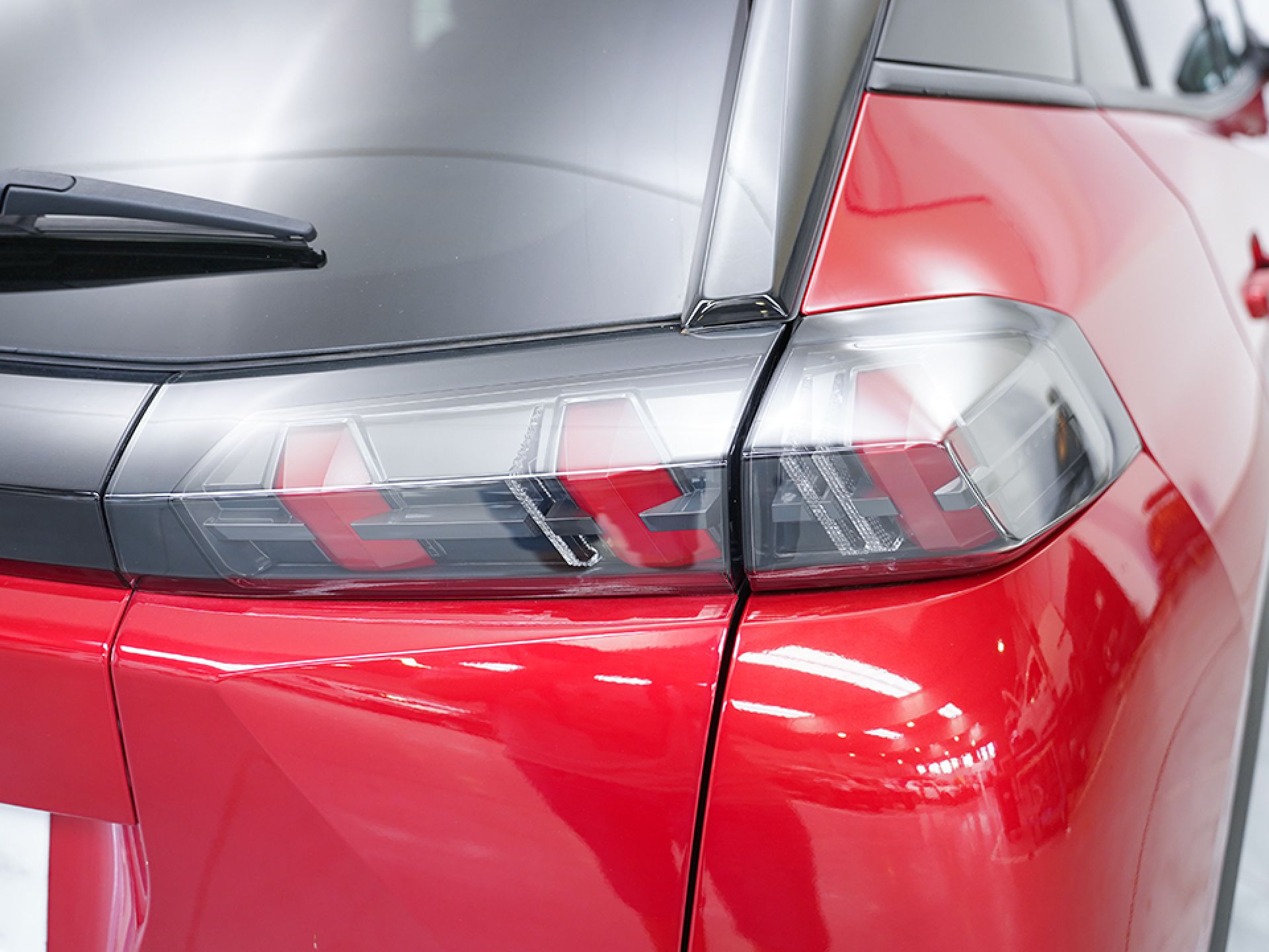 Peugeot 2008 Allure Pack Puretech 130 S&S EAT8