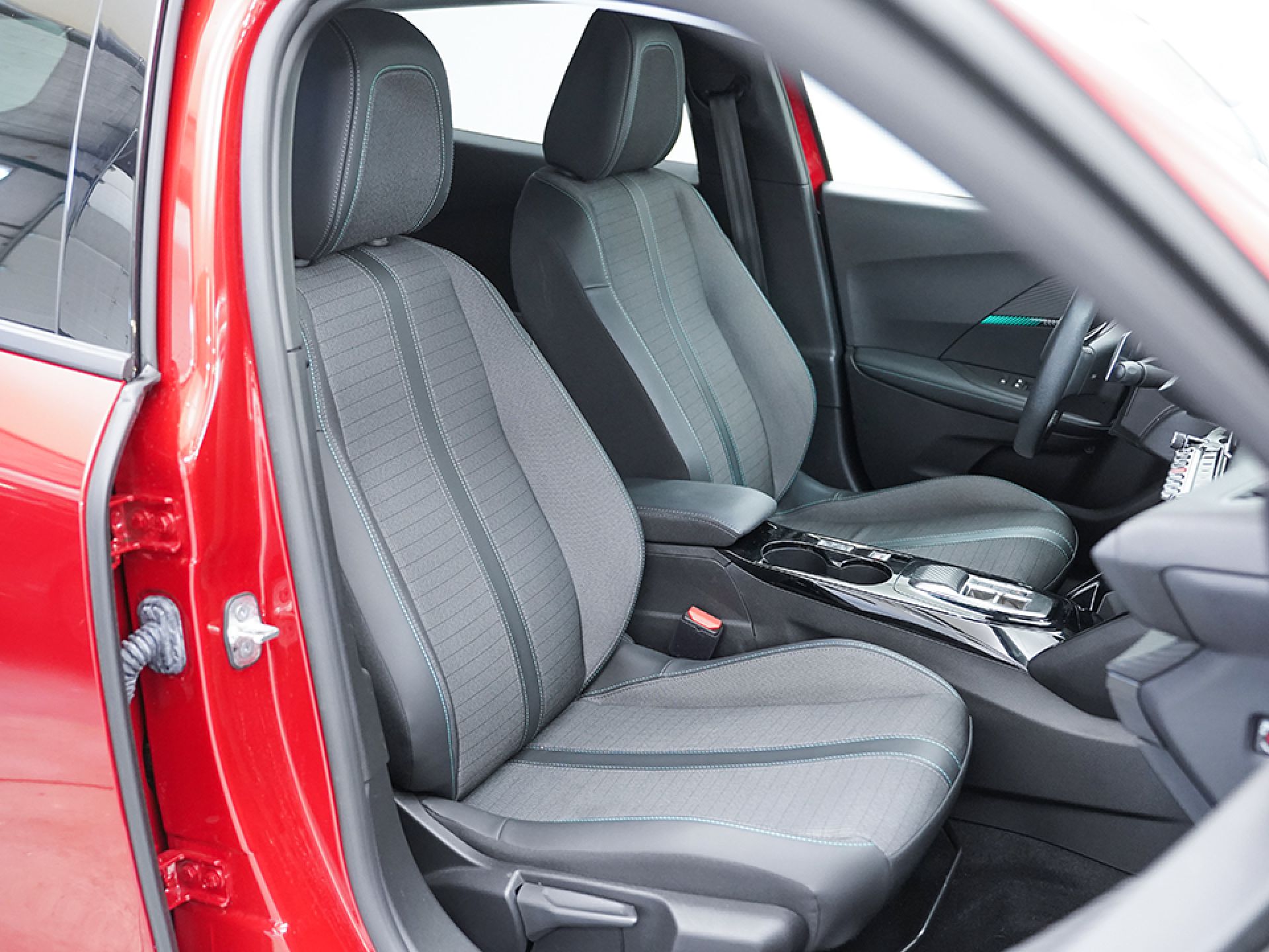 Peugeot 2008 Allure Pack Puretech 130 S&S EAT8