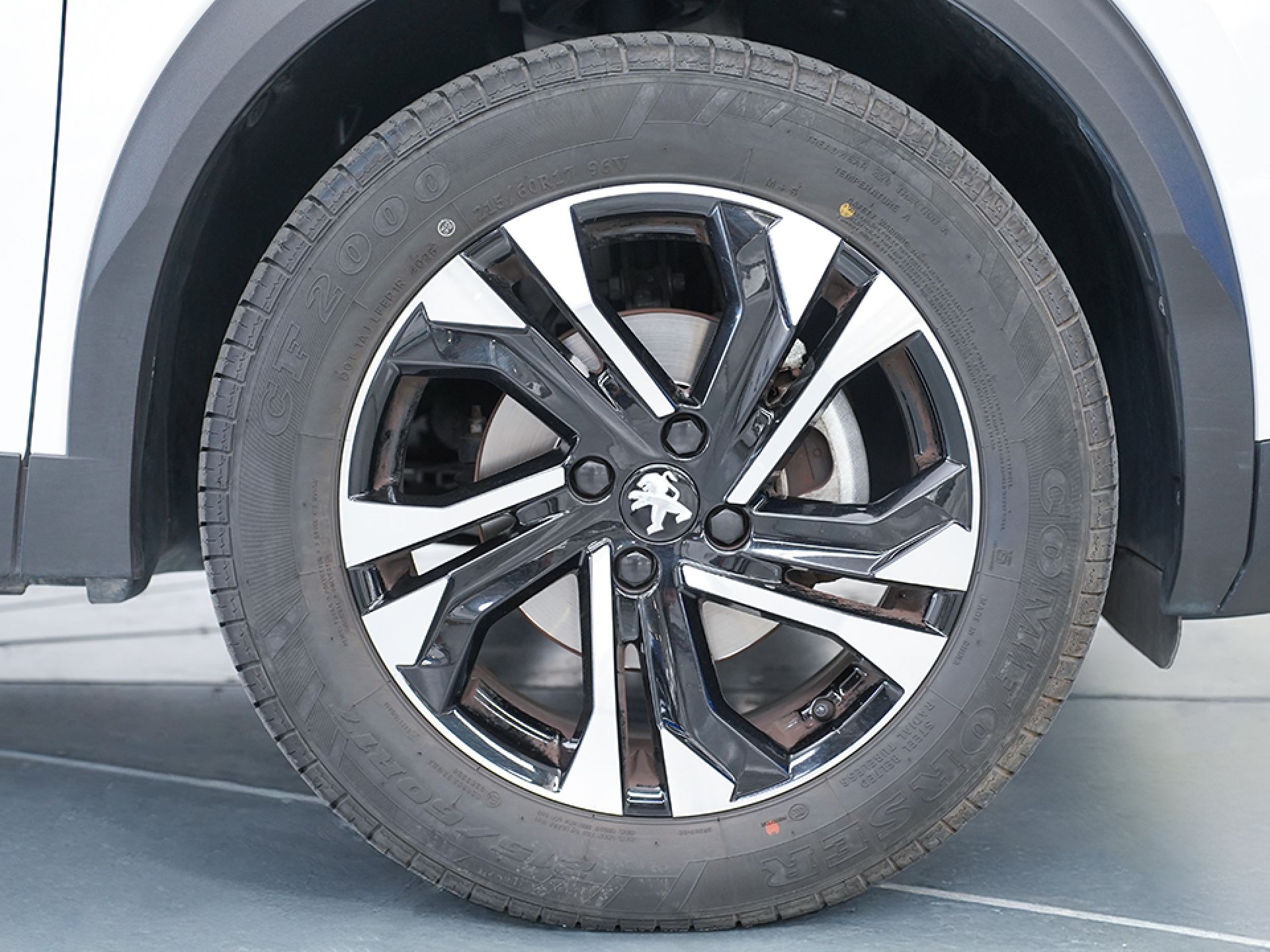 Peugeot 2008 Allure Pack Puretech 130 S&S EAT8