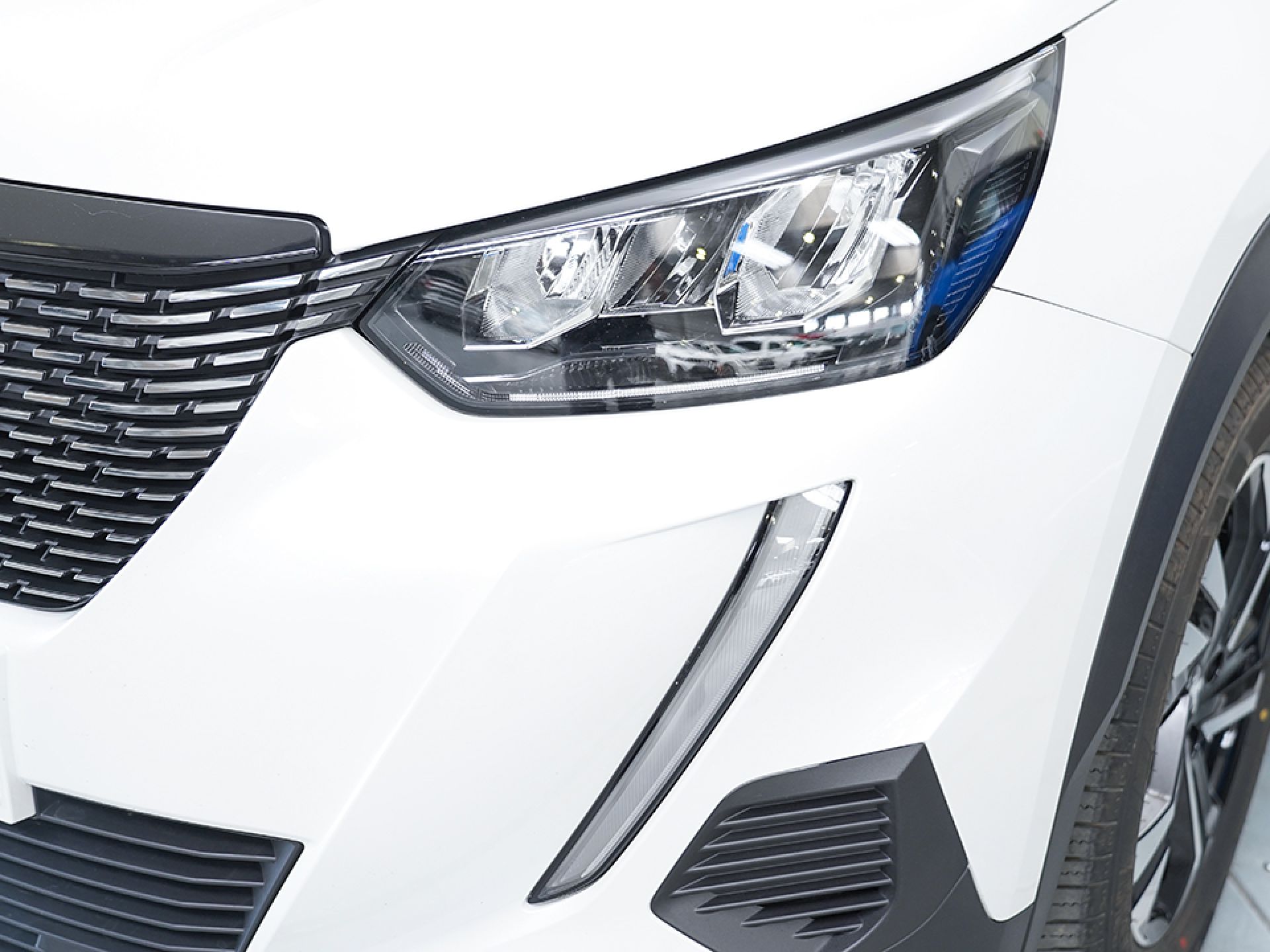 Peugeot 2008 Allure Pack Puretech 130 S&S EAT8