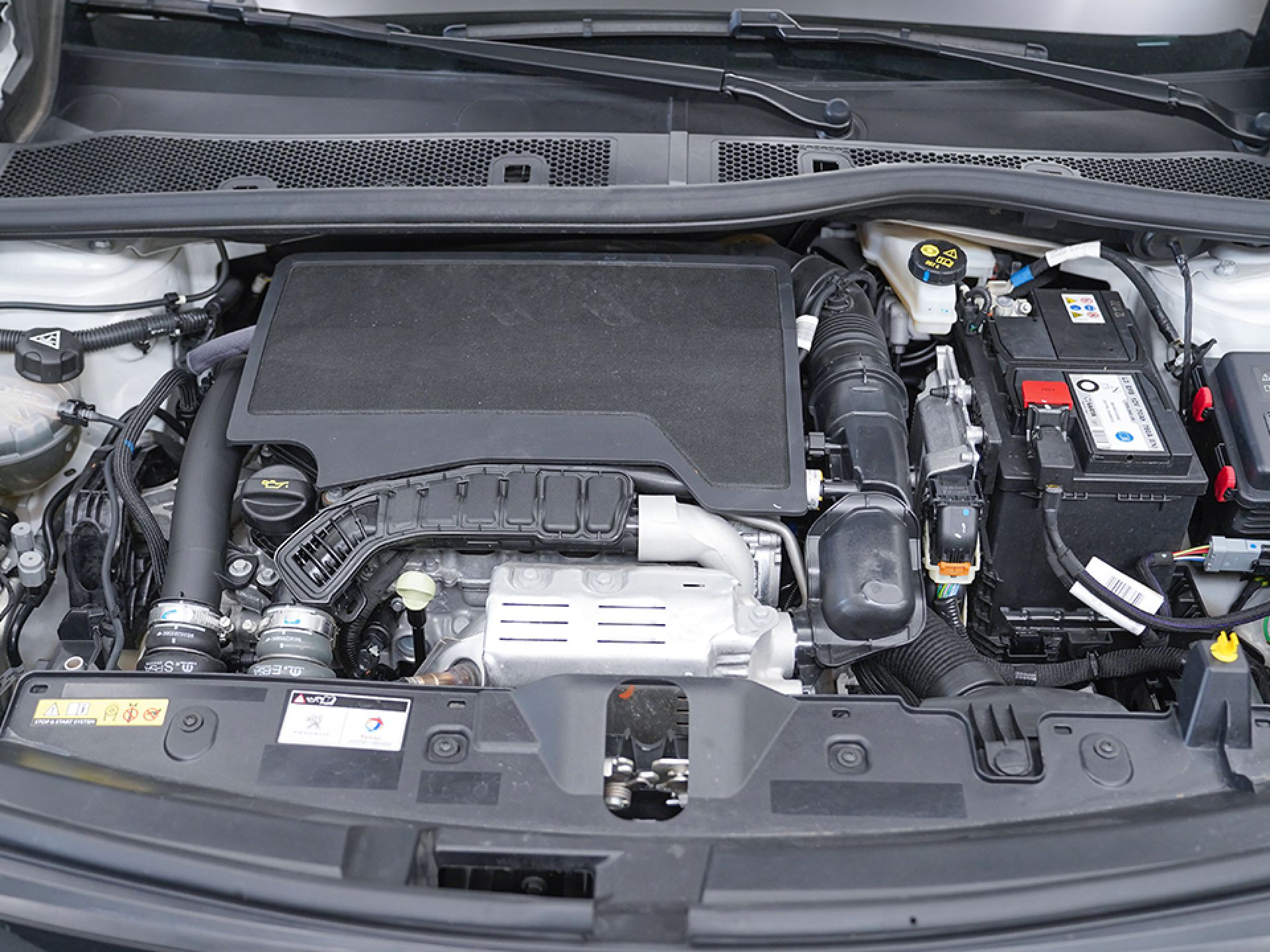 Peugeot 2008 Allure Pack Puretech 130 S&S EAT8
