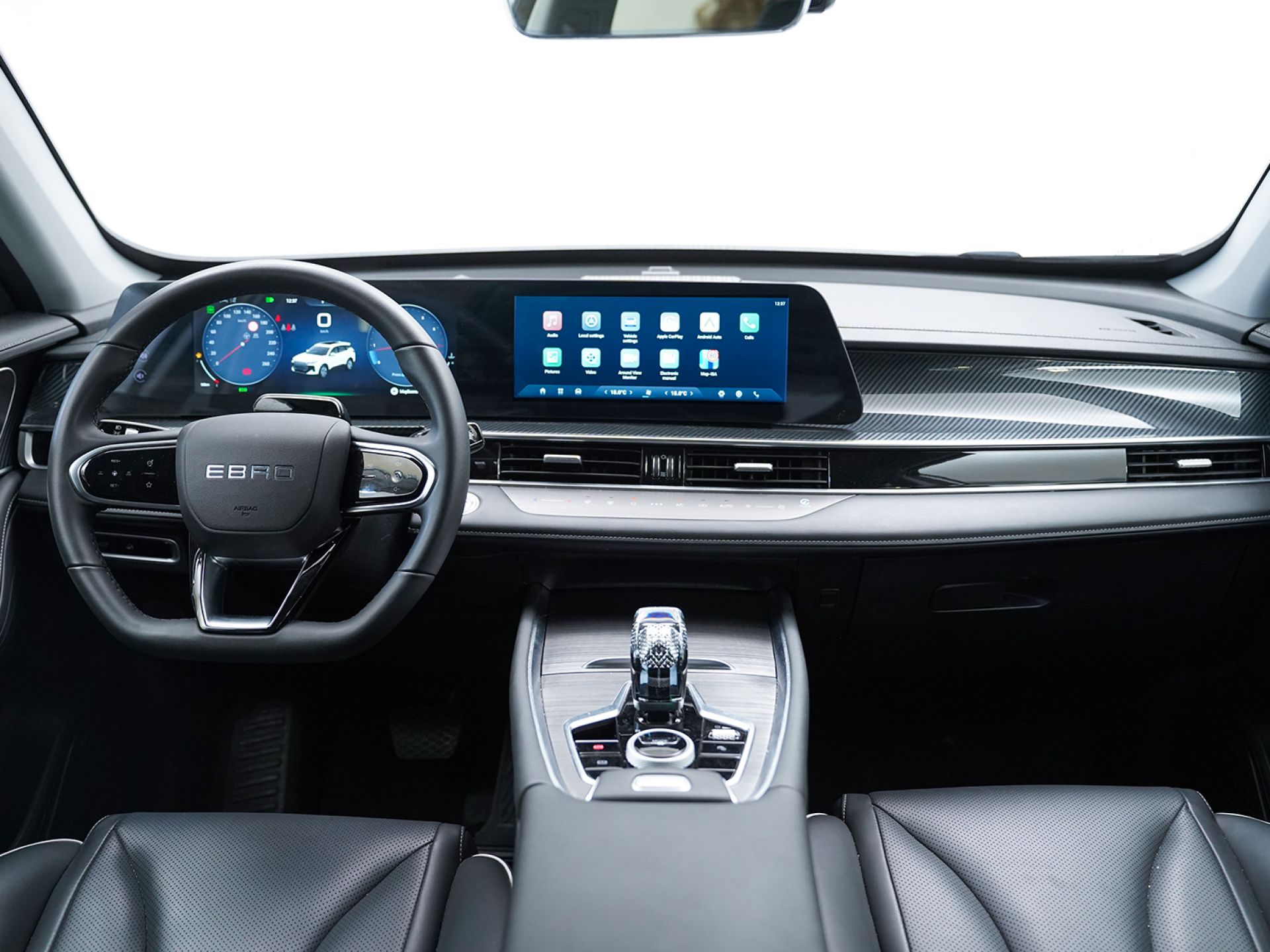 Ebro S700 1.6 TGDI Luxury 7 DCT