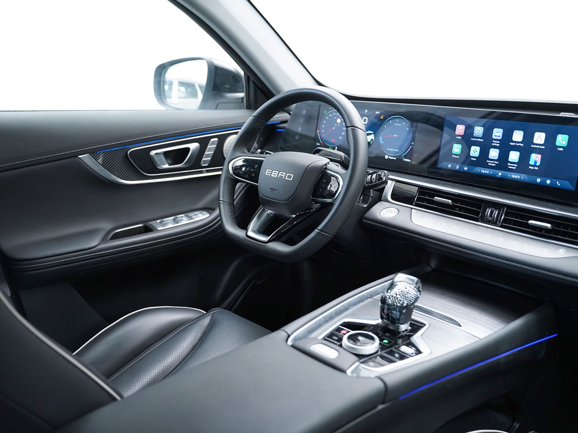 Ebro S700 1.6 TGDI Luxury 7 DCT