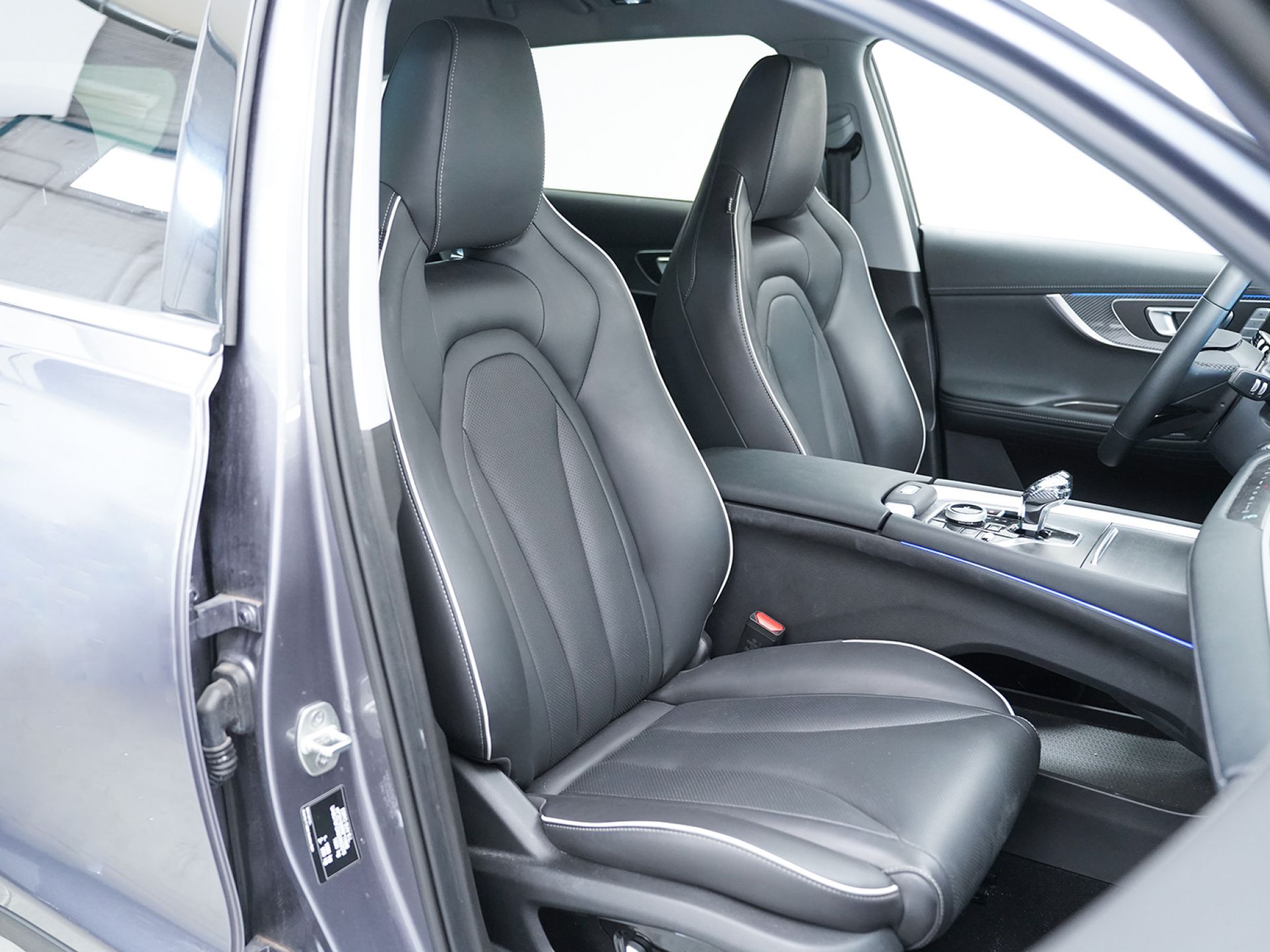 Ebro S700 1.6 TGDI Luxury 7 DCT