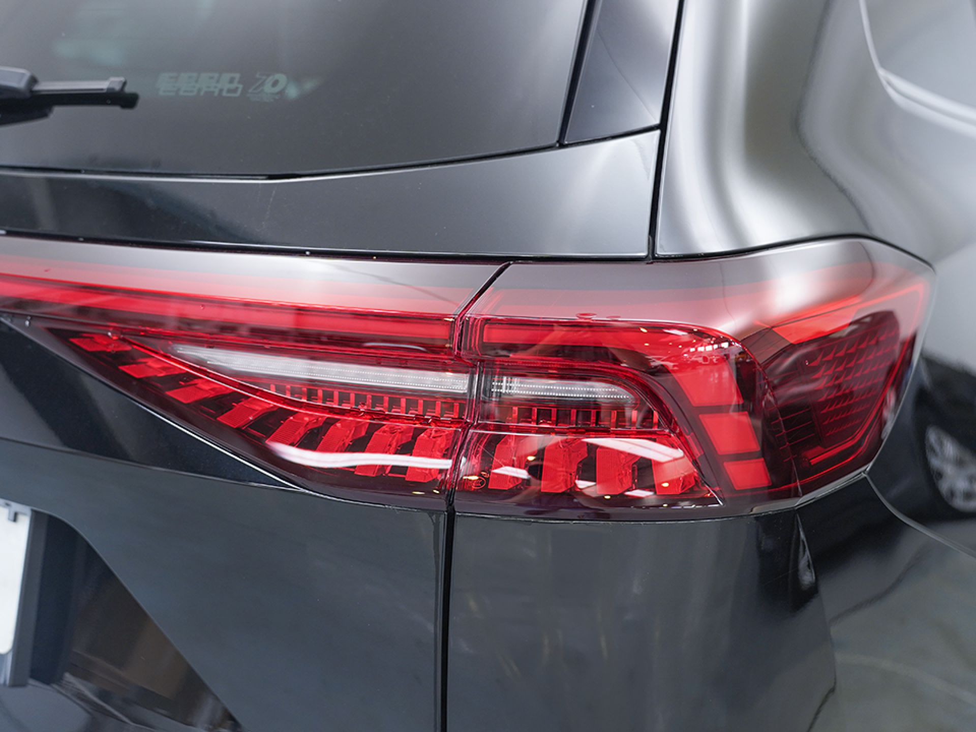 Ebro S800 1.6 TGDI Luxury 7 DCT