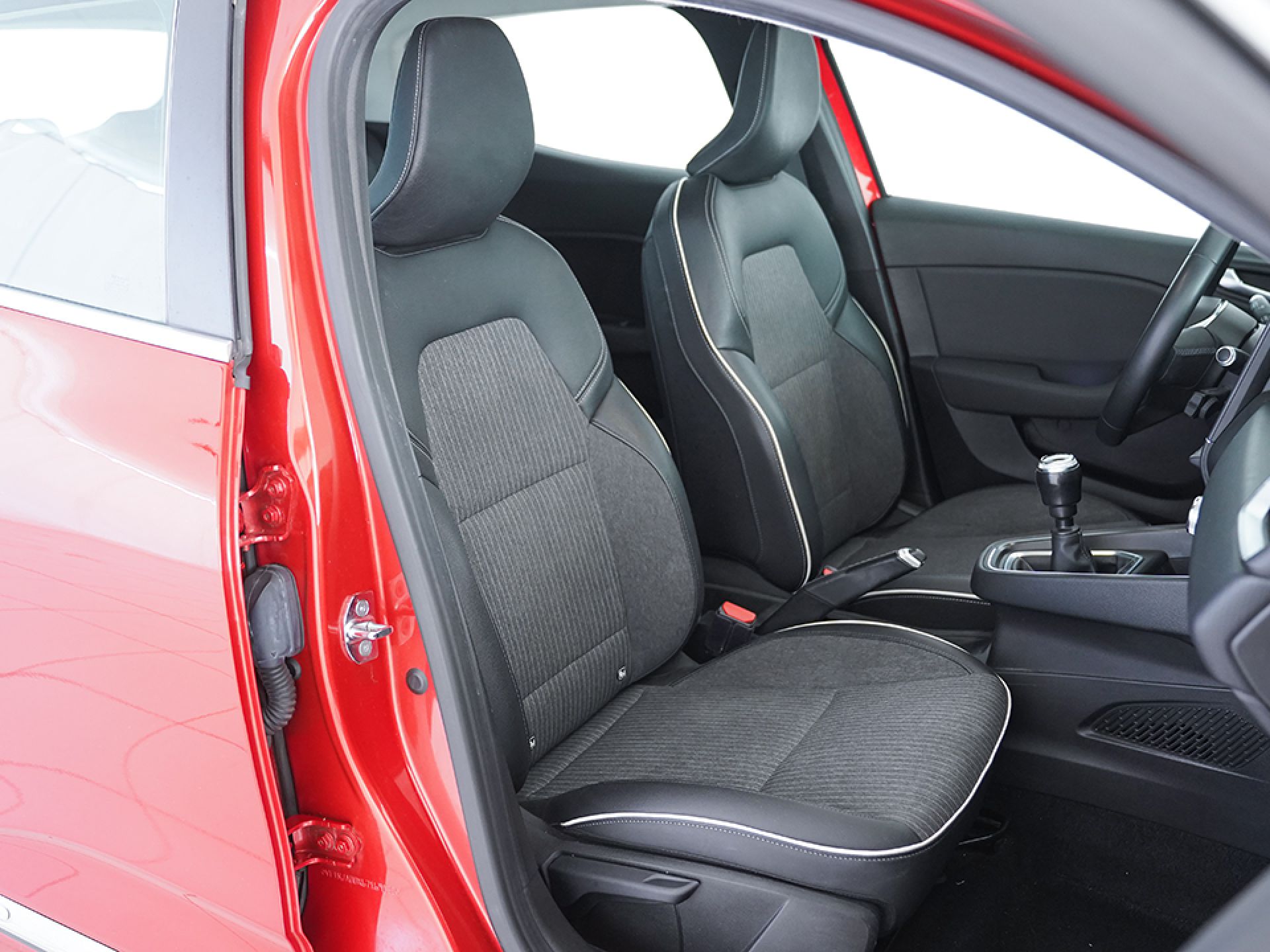 Renault Clio Zen TCe 67 kW (91CV)