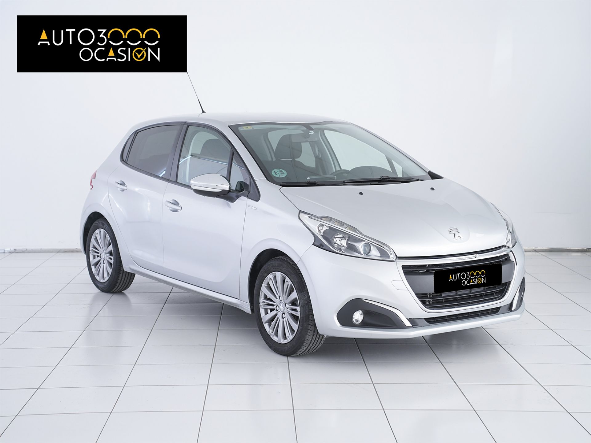 Peugeot 208 5P STYLE 1.2L PureTech 60KW (82CV)