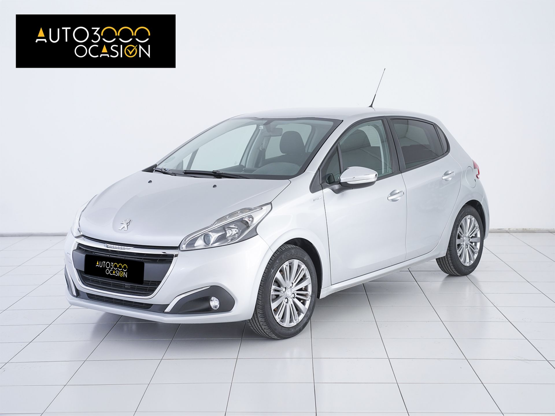 Peugeot 208 5P STYLE 1.2L PureTech 60KW (82CV)