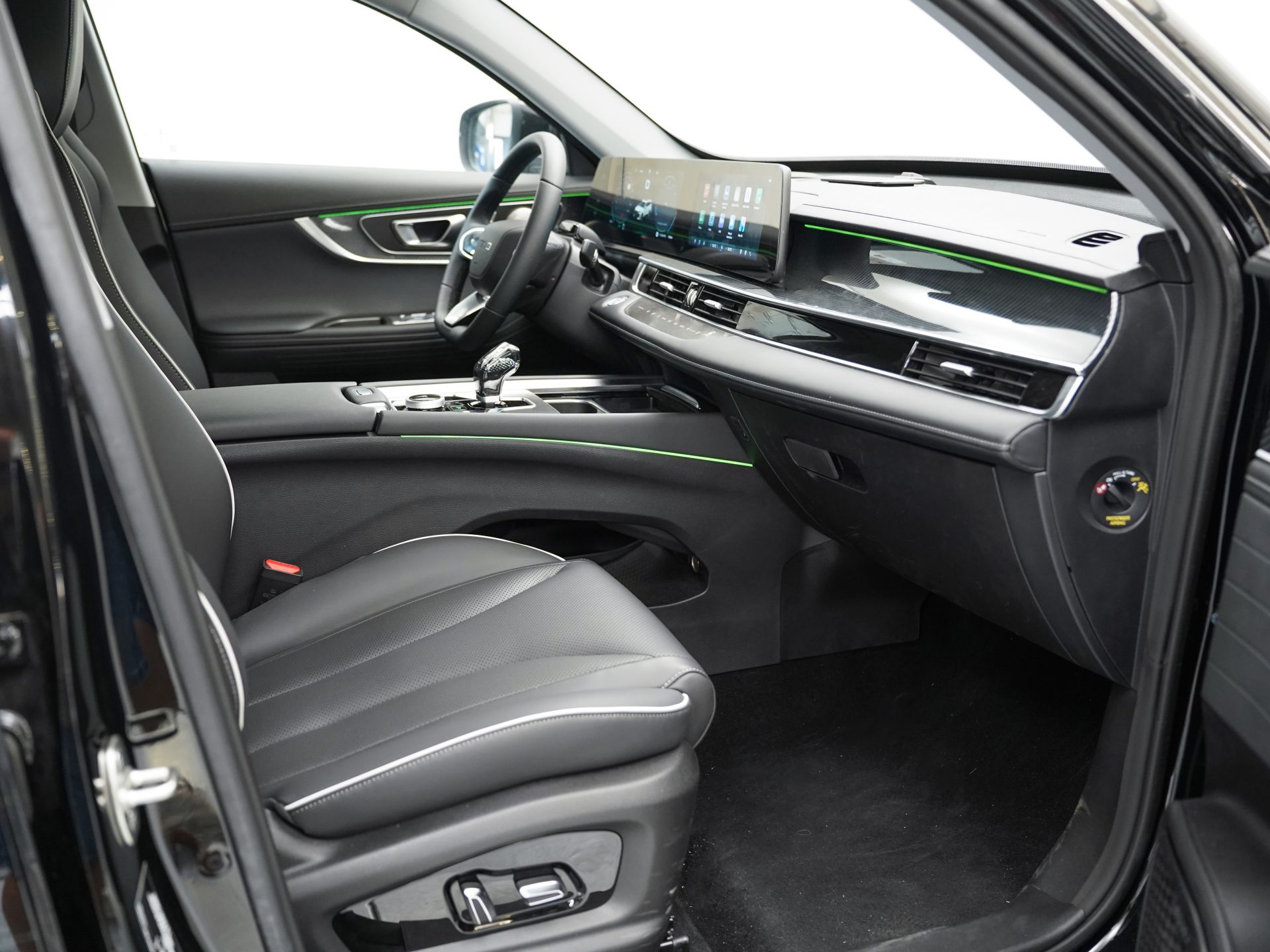 Ebro S700 1.6 TGDI Luxury 7 DCT