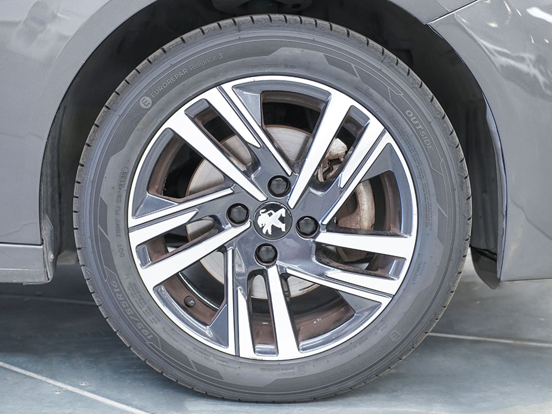 Peugeot 208 PureTech 73kW (100CV) Allure