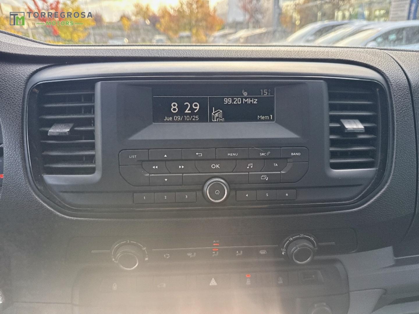 imagen swiper vehículo 12