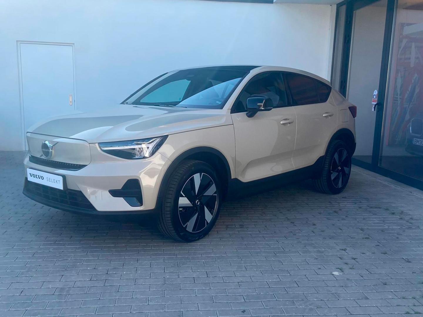 Volvo EC40 Single Motor Extended Range Plus