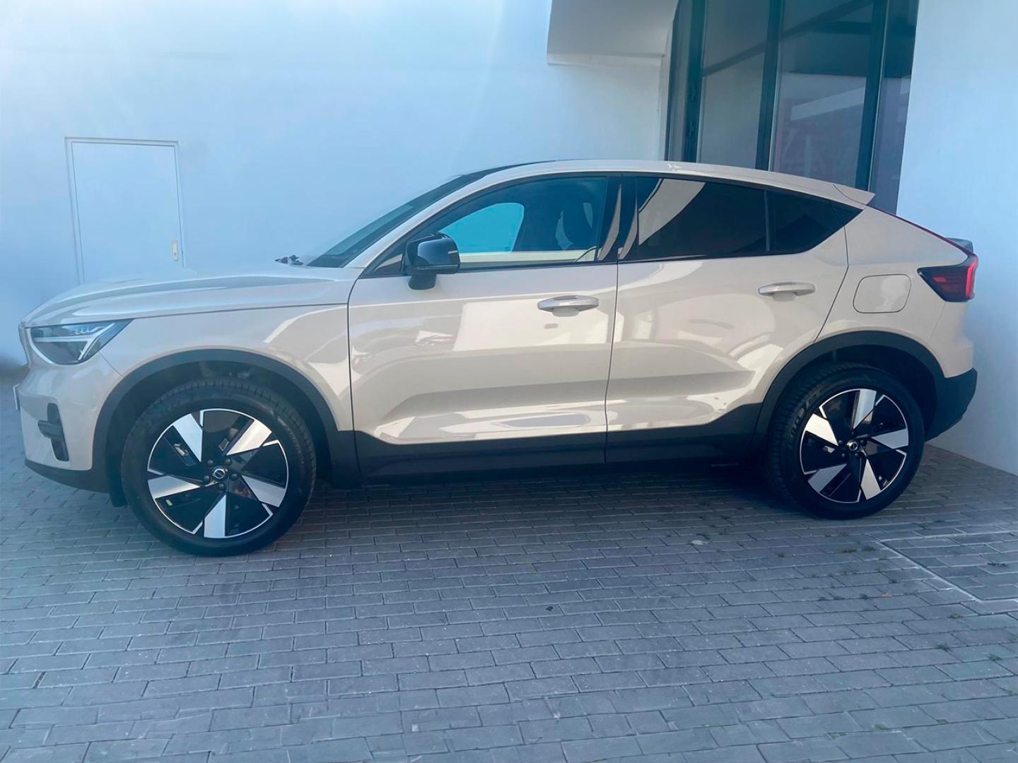 Volvo EC40 Single Motor Extended Range Plus