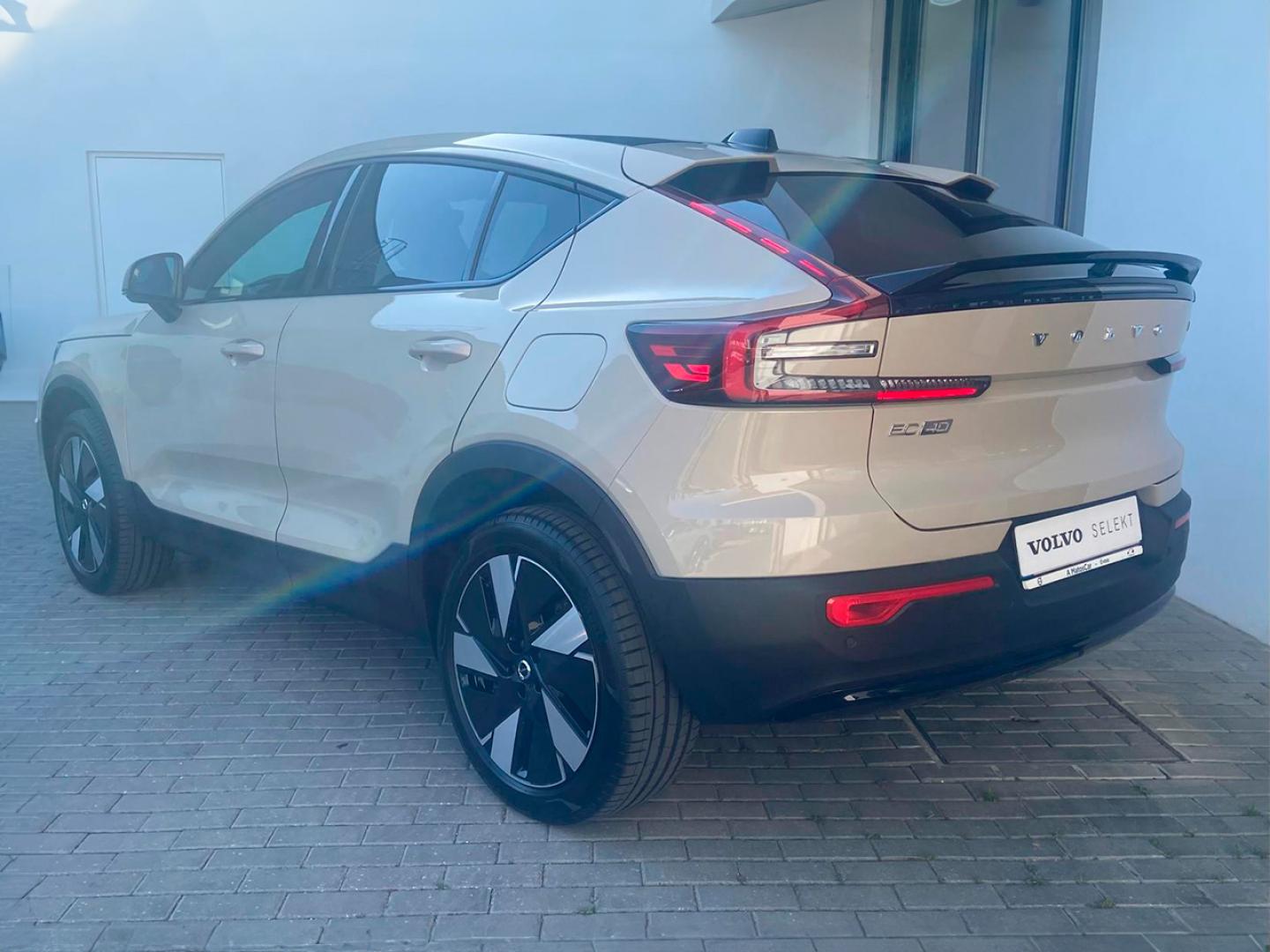 Volvo EC40 Single Motor Extended Range Plus