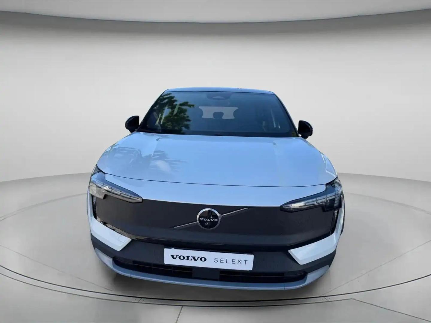 Volvo EX30 Cross Country 69 kWh Twin Motor Performance Ultra AWD