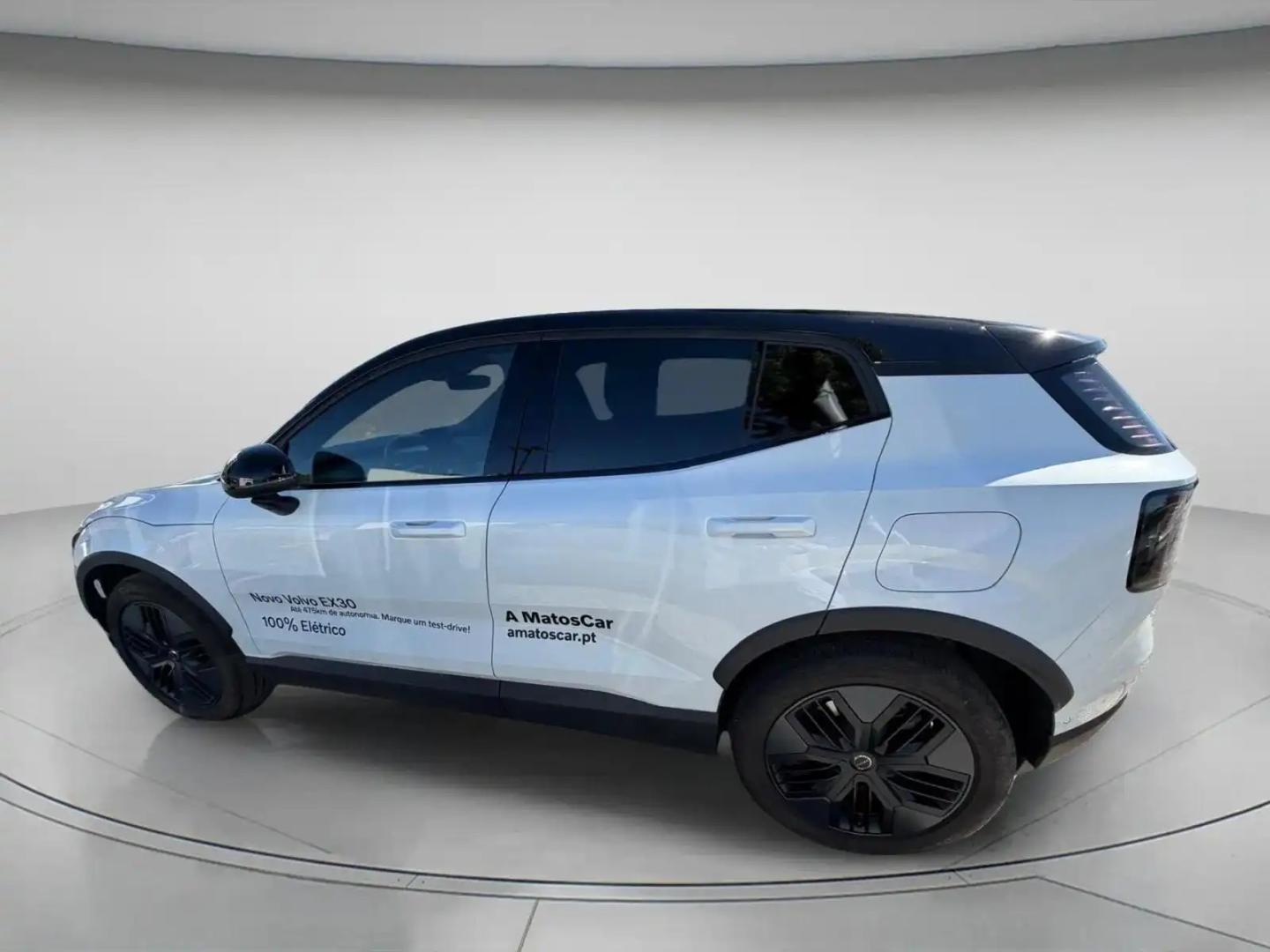 Volvo EX30 Cross Country 69 kWh Twin Motor Performance Ultra AWD