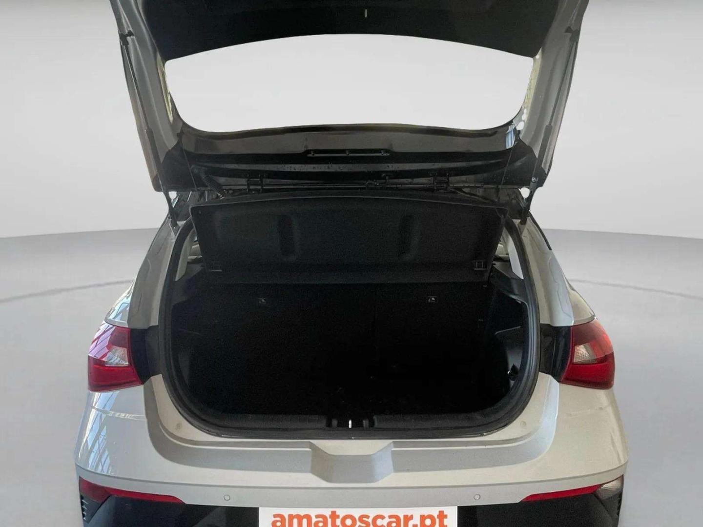 Hyundai i20 1.0 T-GDi Style MY25 + TT