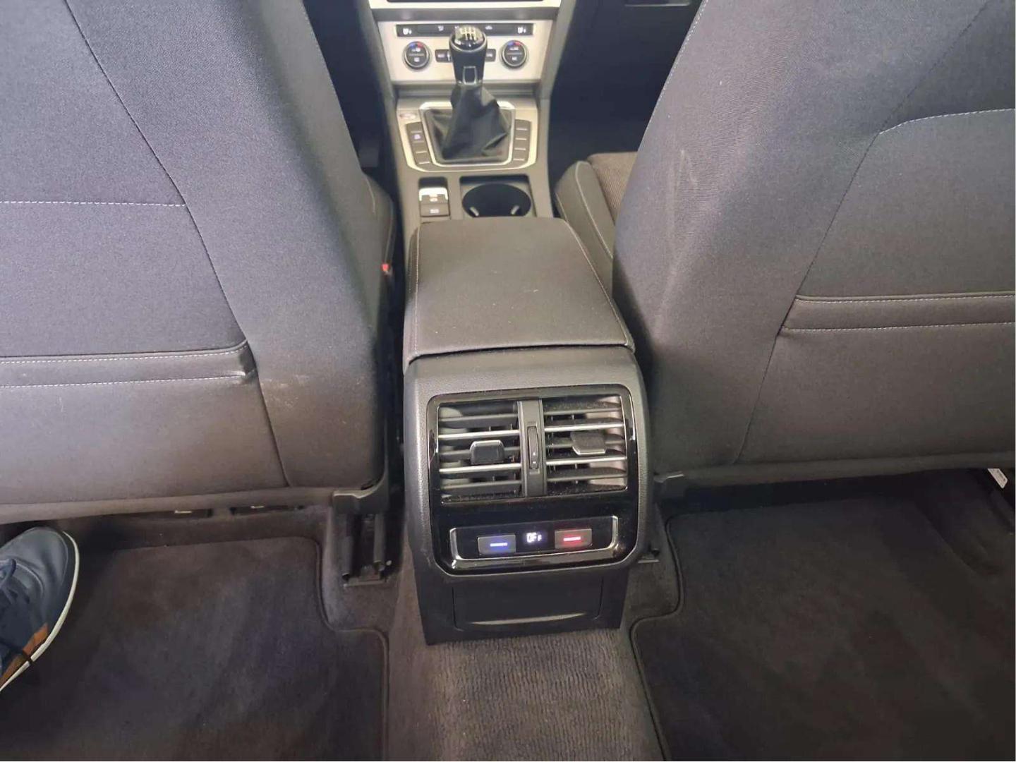 Volkswagen Passat 1.6 TDI CONFORTLINE VARIANT