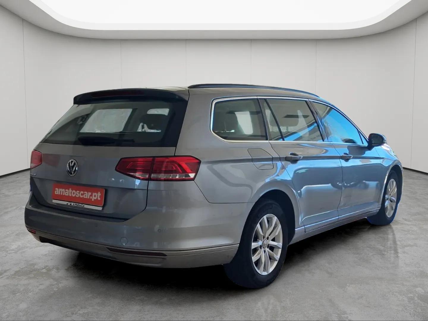 Volkswagen Passat 1.6 TDI CONFORTLINE VARIANT