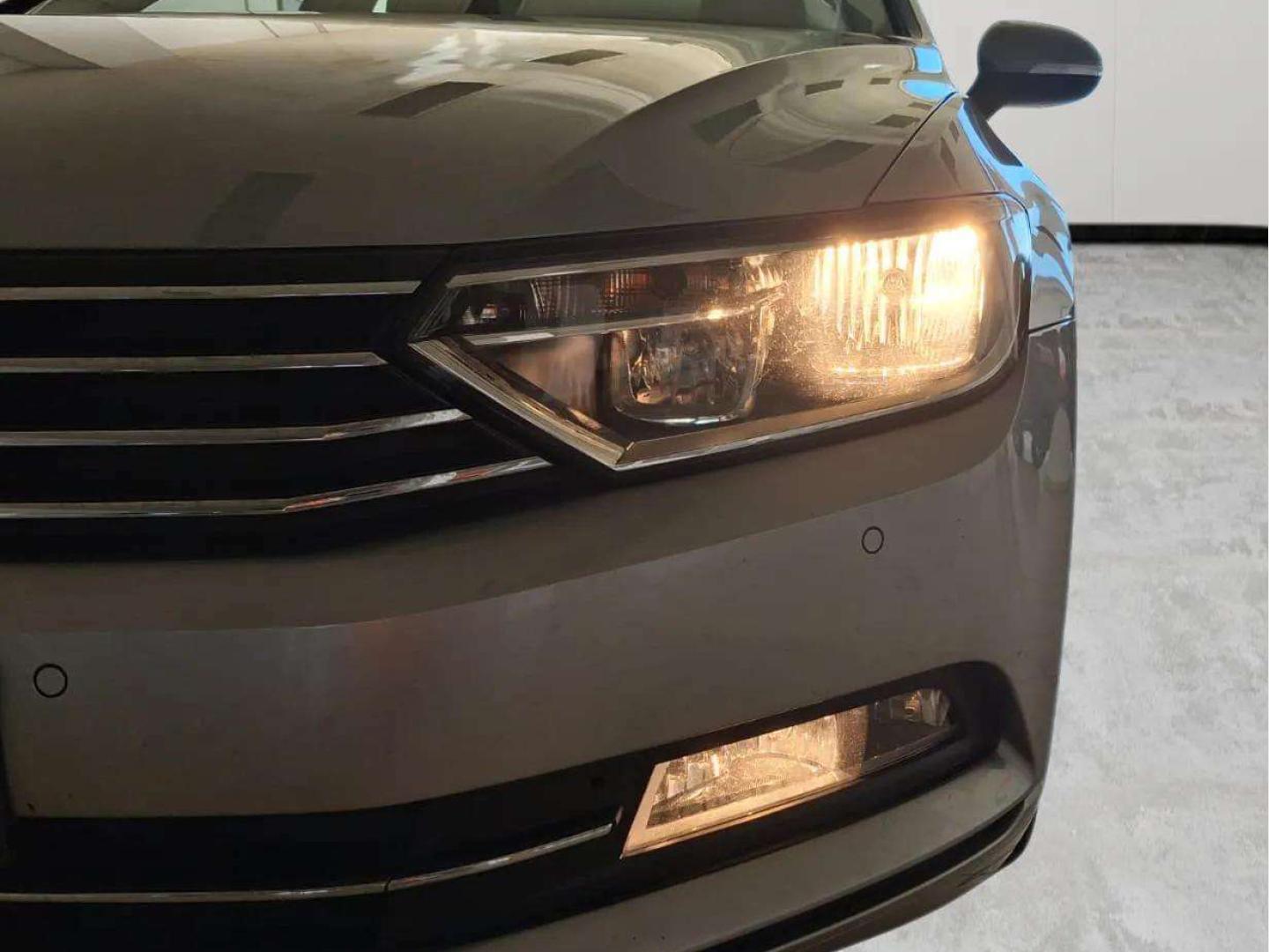 Volkswagen Passat 1.6 TDI CONFORTLINE VARIANT