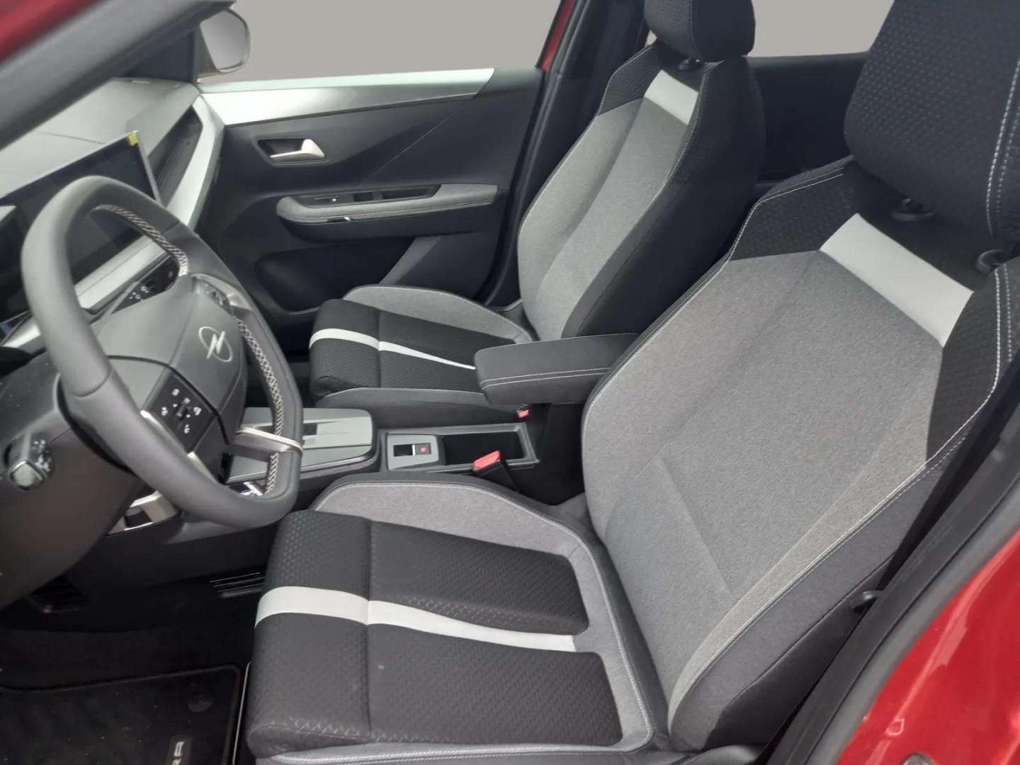 Opel Frontera Hybrid GS 1.2T 145cv CADC6