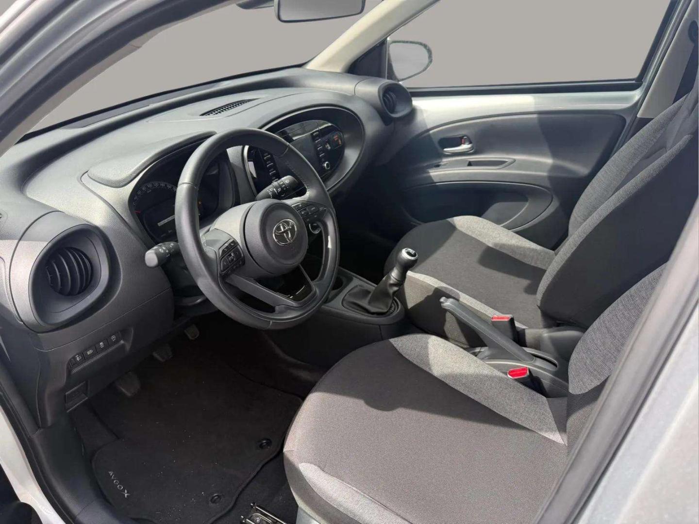 Toyota Aygo X 1.0 VVT-i play