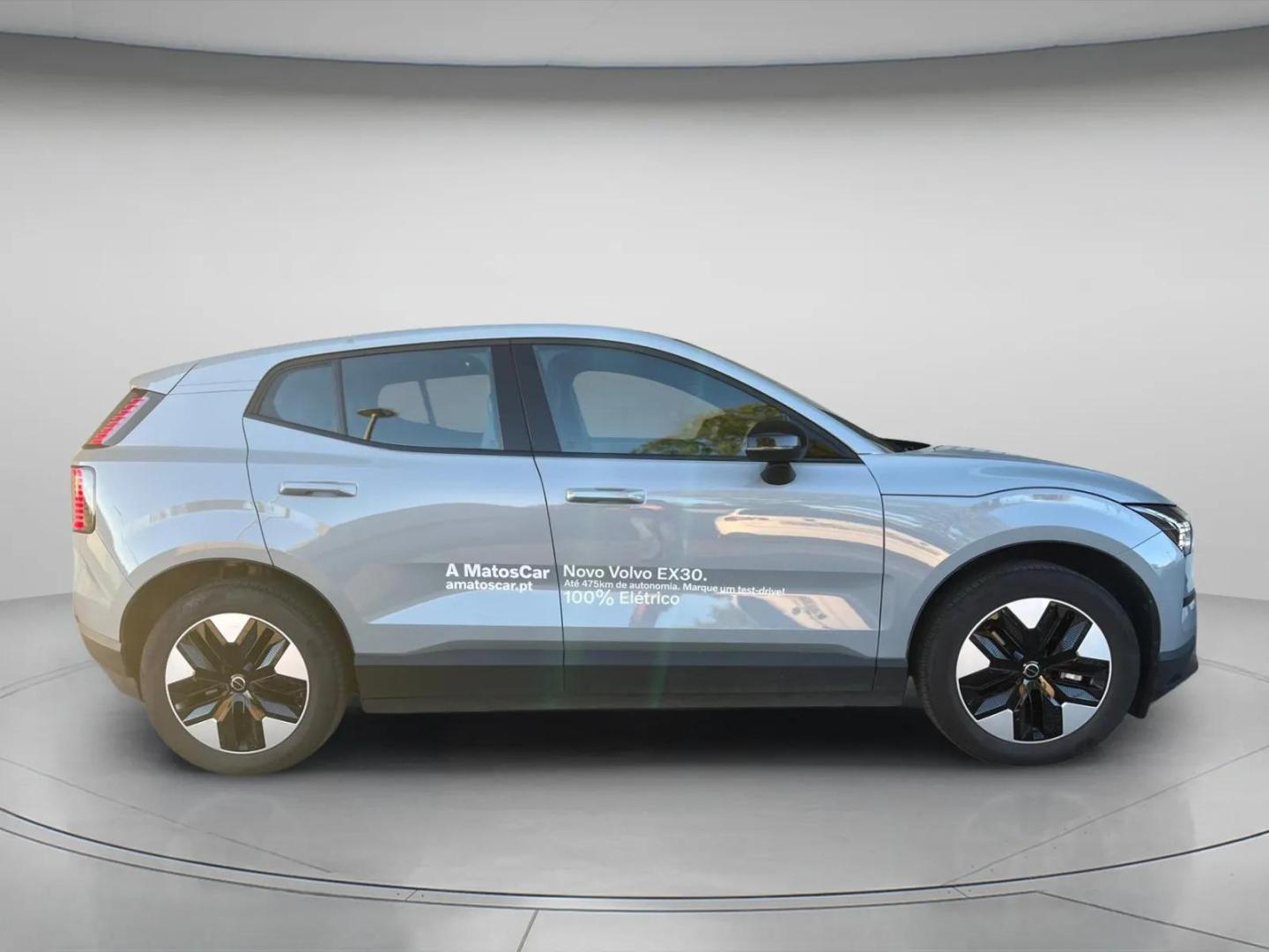 Volvo EX30 51 kWh Single Motor 272cv Plus