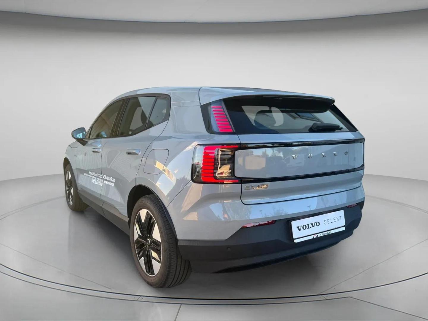 Volvo EX30 51 kWh Single Motor 272cv Plus