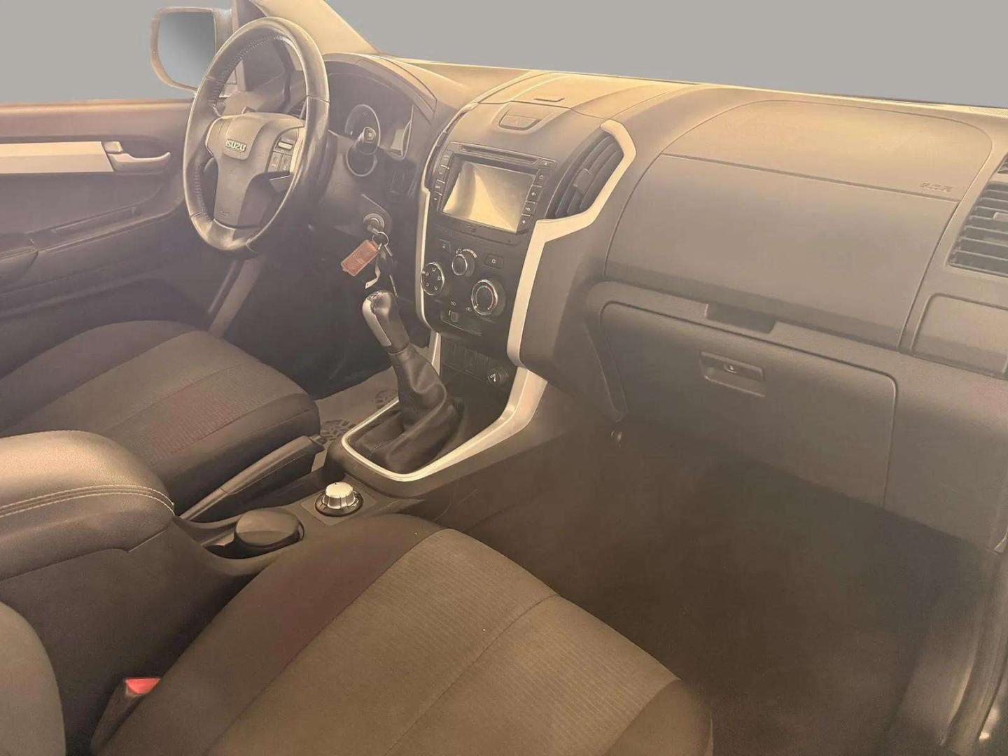 Isuzu D-Max 1.9 CAB LONGA 4X4 LS
