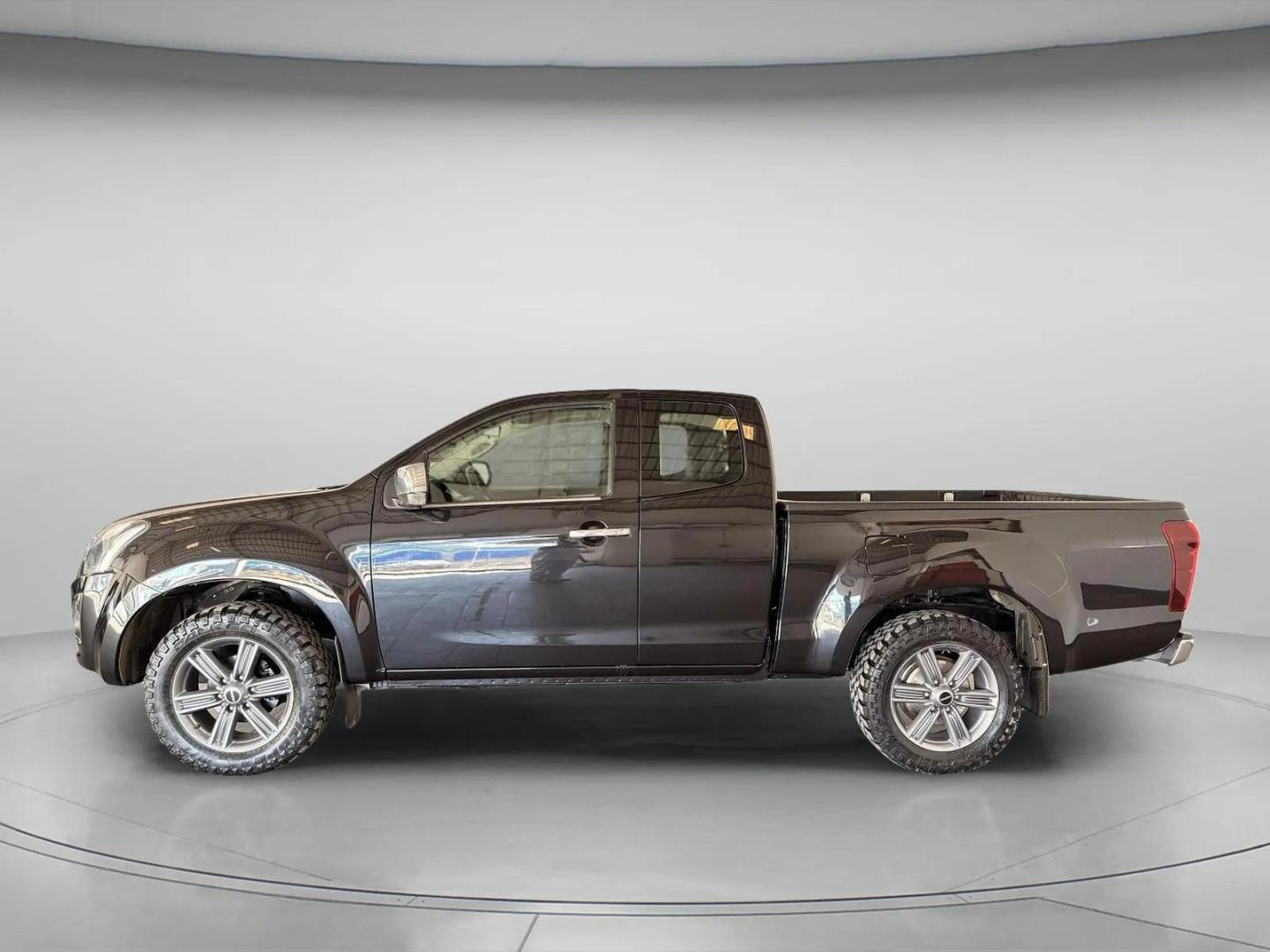 Isuzu D-Max 1.9 CAB LONGA 4X4 LS