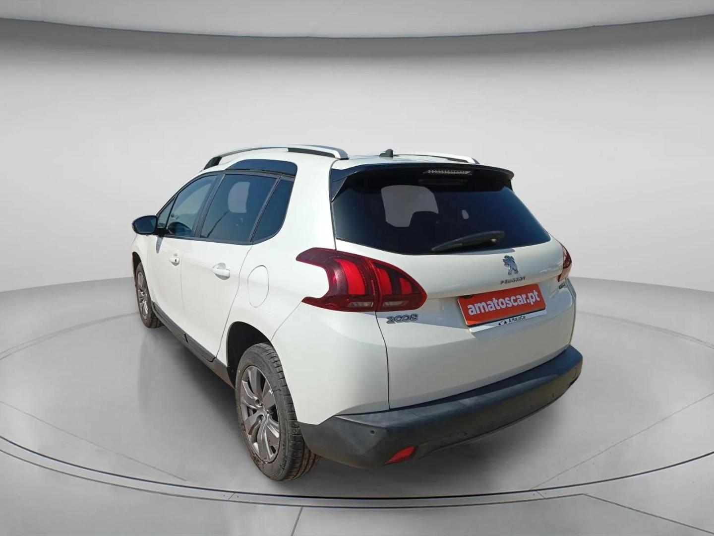 Peugeot 2008 Allure 1.2 PureTech 82 CVM5
