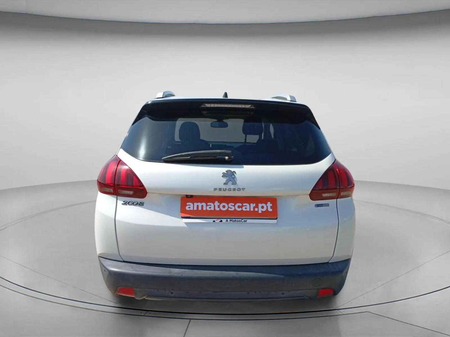 Peugeot 2008 Allure 1.2 PureTech 82 CVM5