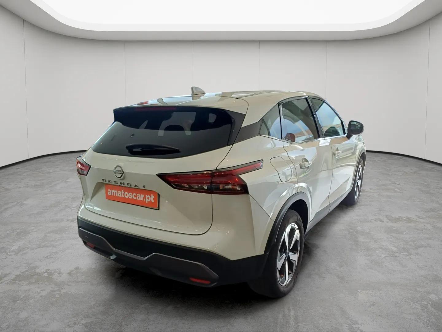 Nissan Qashqai 1.3 158cv mHEV AT 4x2 N-Connecta LED + S