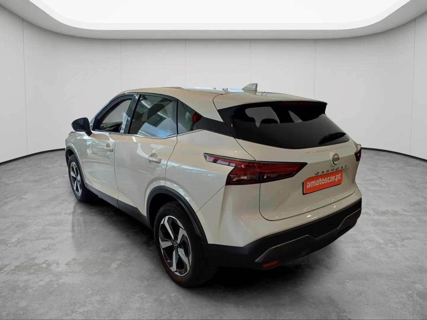 Nissan Qashqai 1.3 158cv mHEV AT 4x2 N-Connecta LED + S