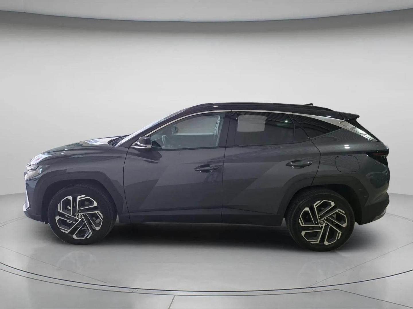Hyundai Tucson PHEV 1.6 TGDI AT e-Vanguard + TT MY25