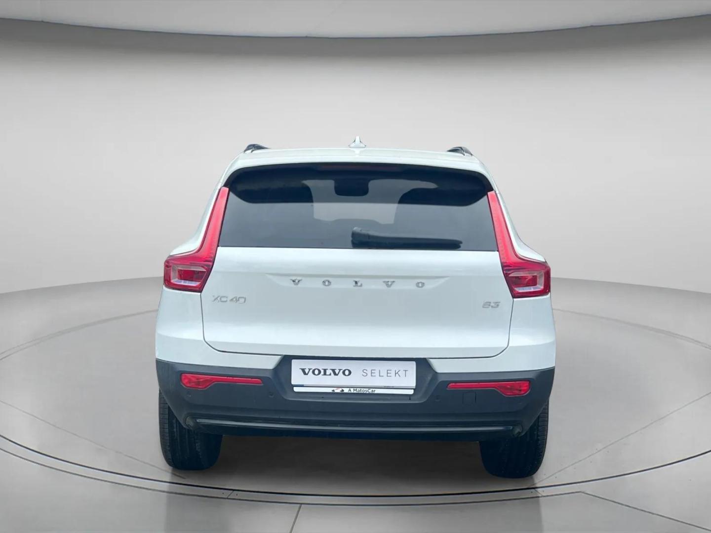 Volvo XC40 B3 163cv Plus Dark Auto