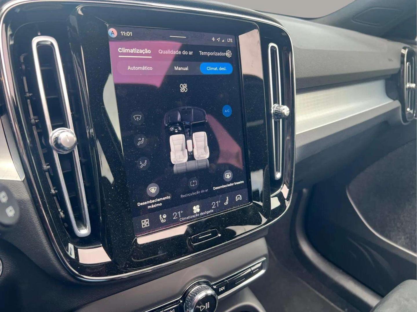 Volvo XC40 B3 163cv Plus Dark Auto