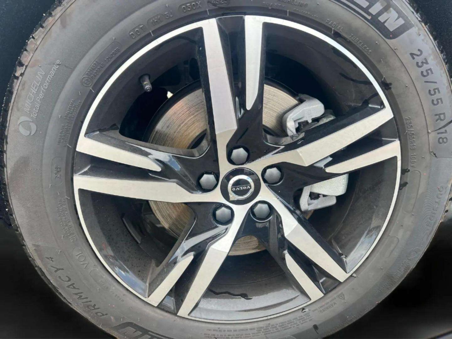 Volvo XC40 B3 163cv Plus Dark Auto