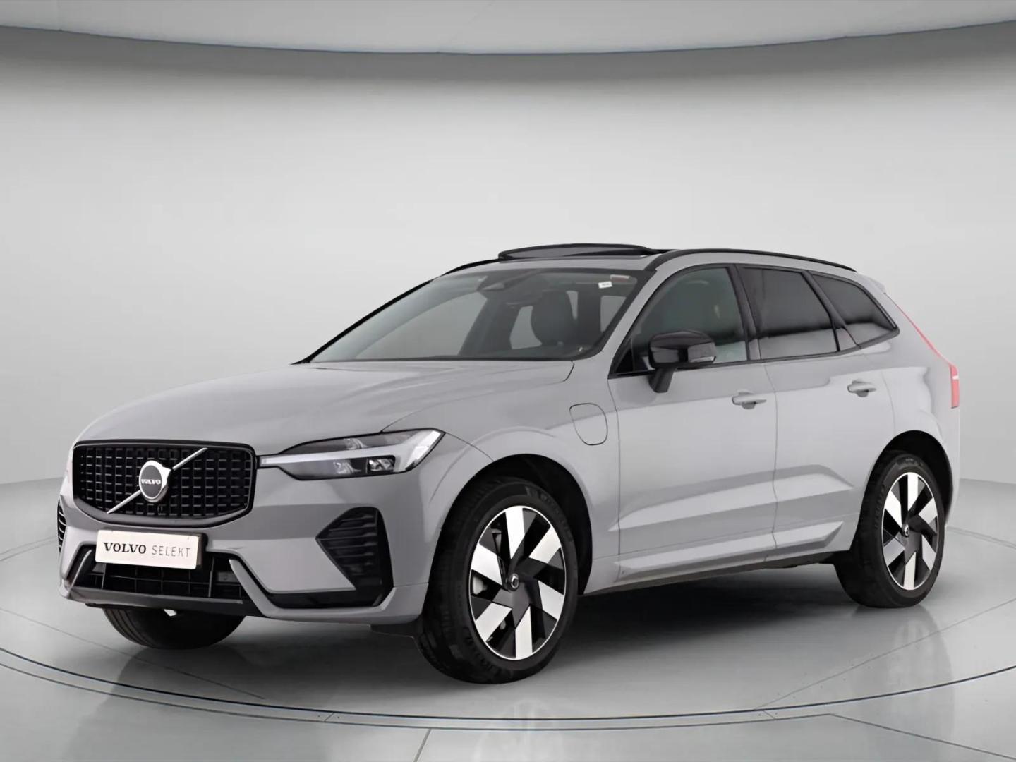 Volvo XC60 2.0 T6 350 AWD PHEV Plus Dark Auto