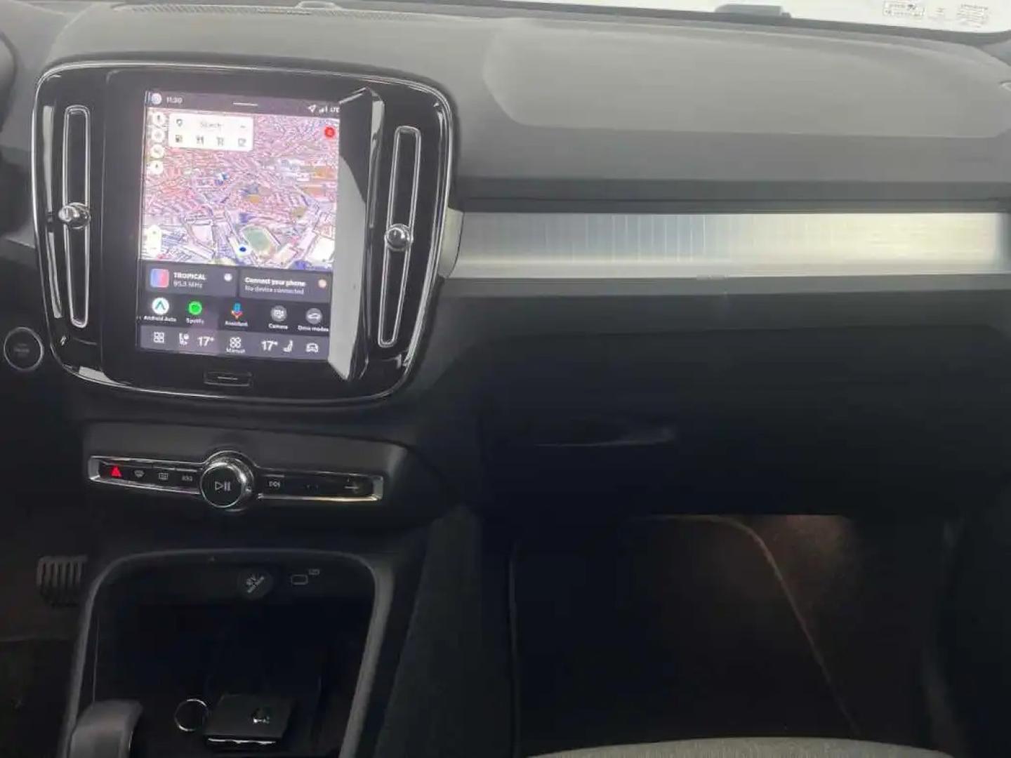 Volvo XC40 B3 163cv Plus Dark Auto