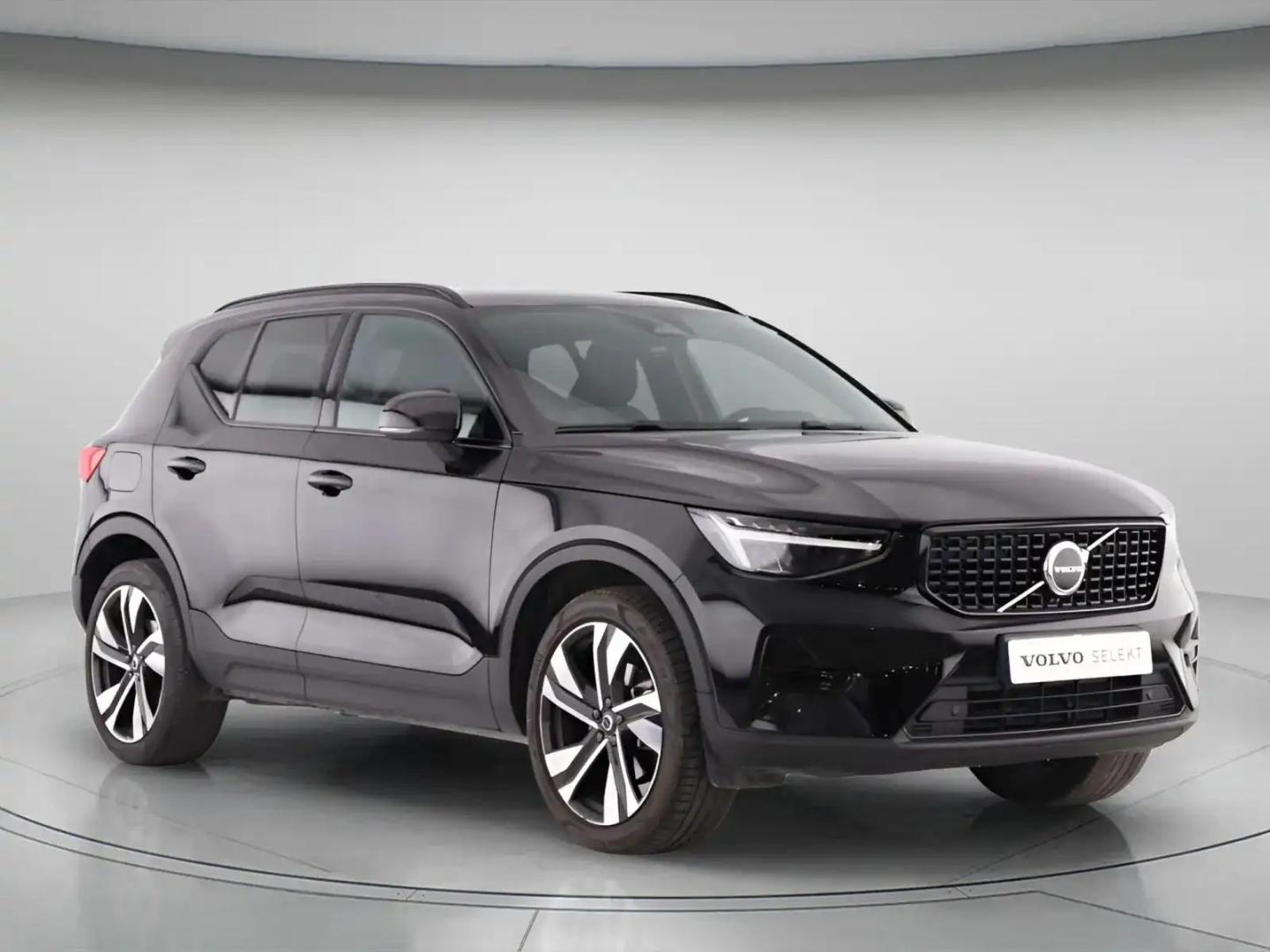 Volvo XC40 B3 163cv Plus Dark Auto