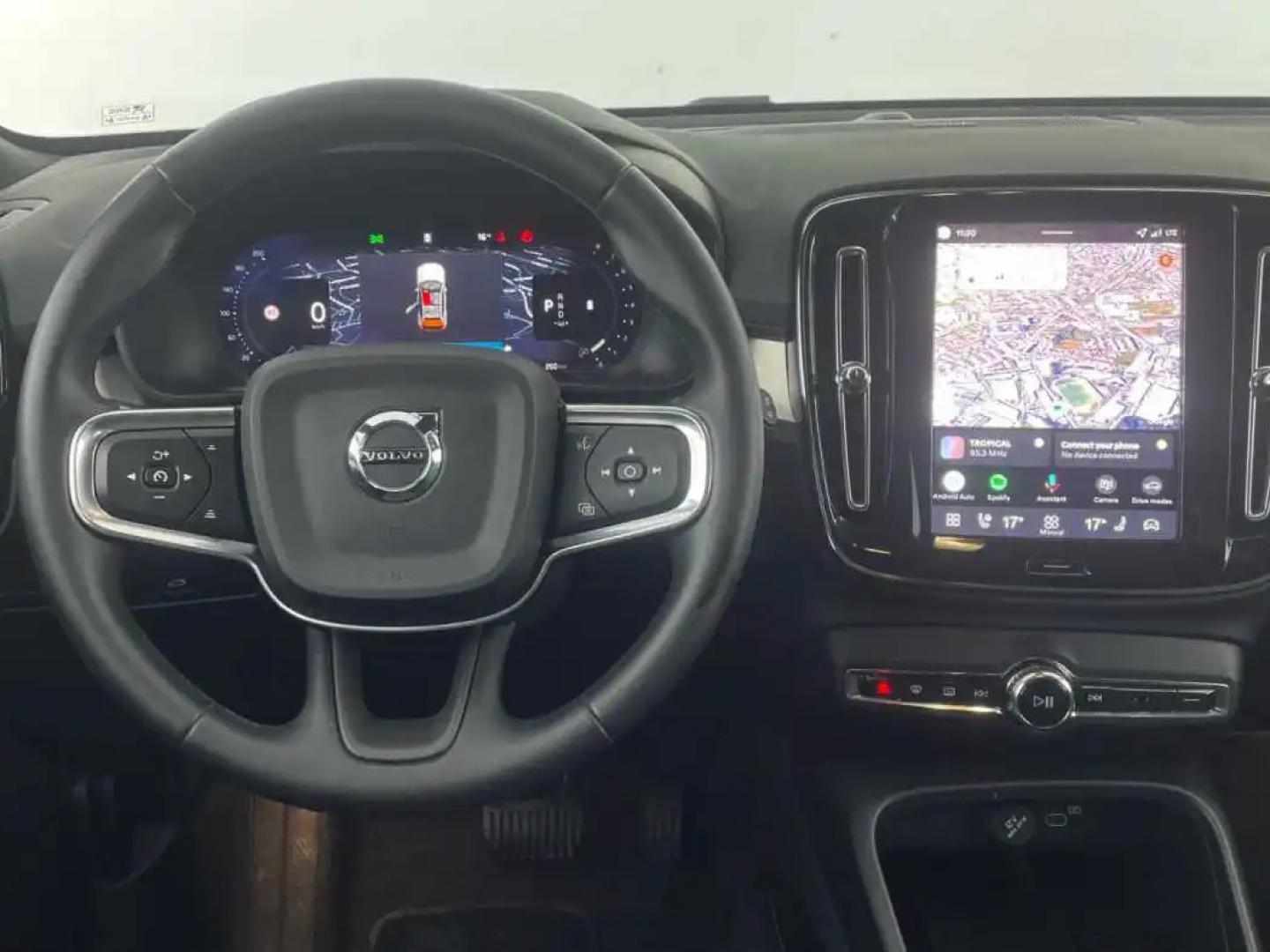 Volvo XC40 B3 163cv Plus Dark Auto