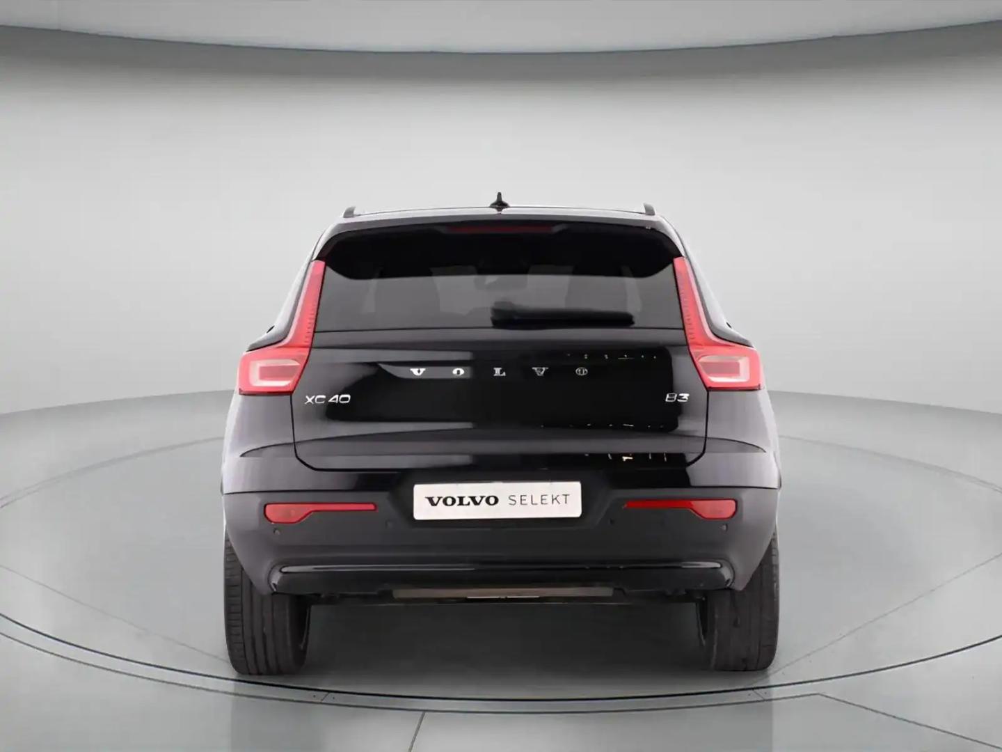 Volvo XC40 B3 163cv Plus Dark Auto