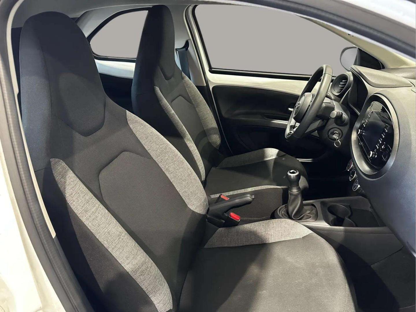Toyota Aygo X 1.0 VVT-i play
