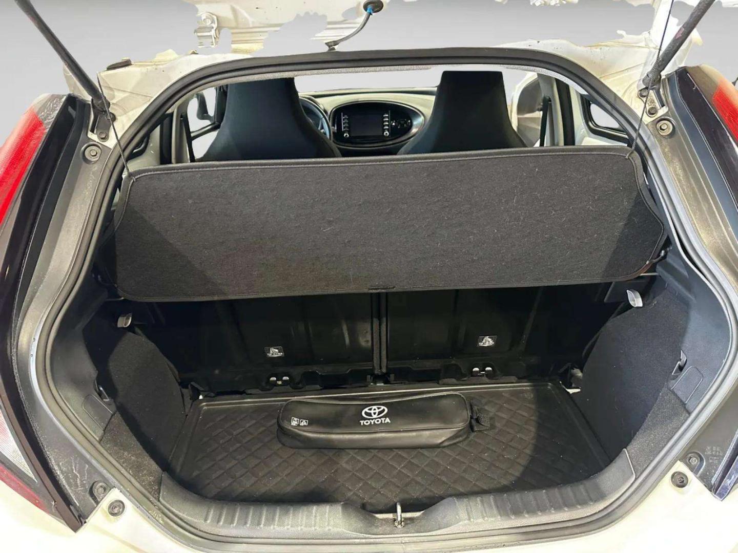 Toyota Aygo X 1.0 VVT-i play